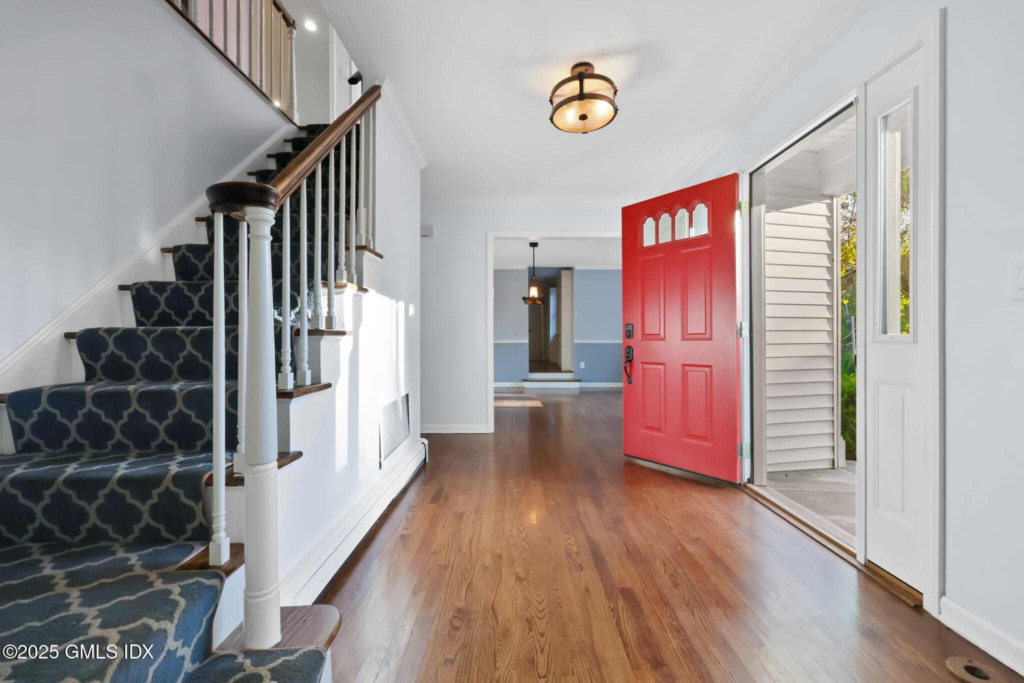 Greenwich, Connecticut 06831, United States, 4 Bedrooms Bedrooms, ,3 BathroomsBathrooms,Residential,Active,229374