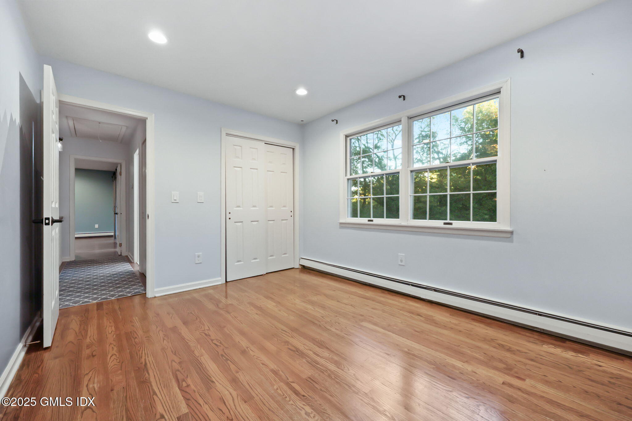 Greenwich, Connecticut 06831, United States, 4 Bedrooms Bedrooms, ,3 BathroomsBathrooms,Residential,Active,229374