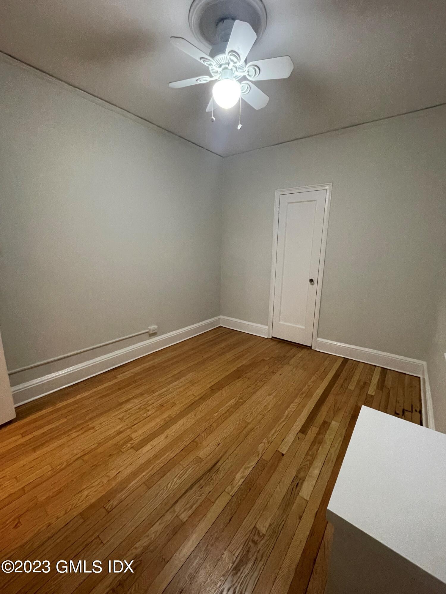 Greenwich, Connecticut 06830, United States, 2 Bedrooms Bedrooms, ,1 BathroomBathrooms,Residential,Active,121718