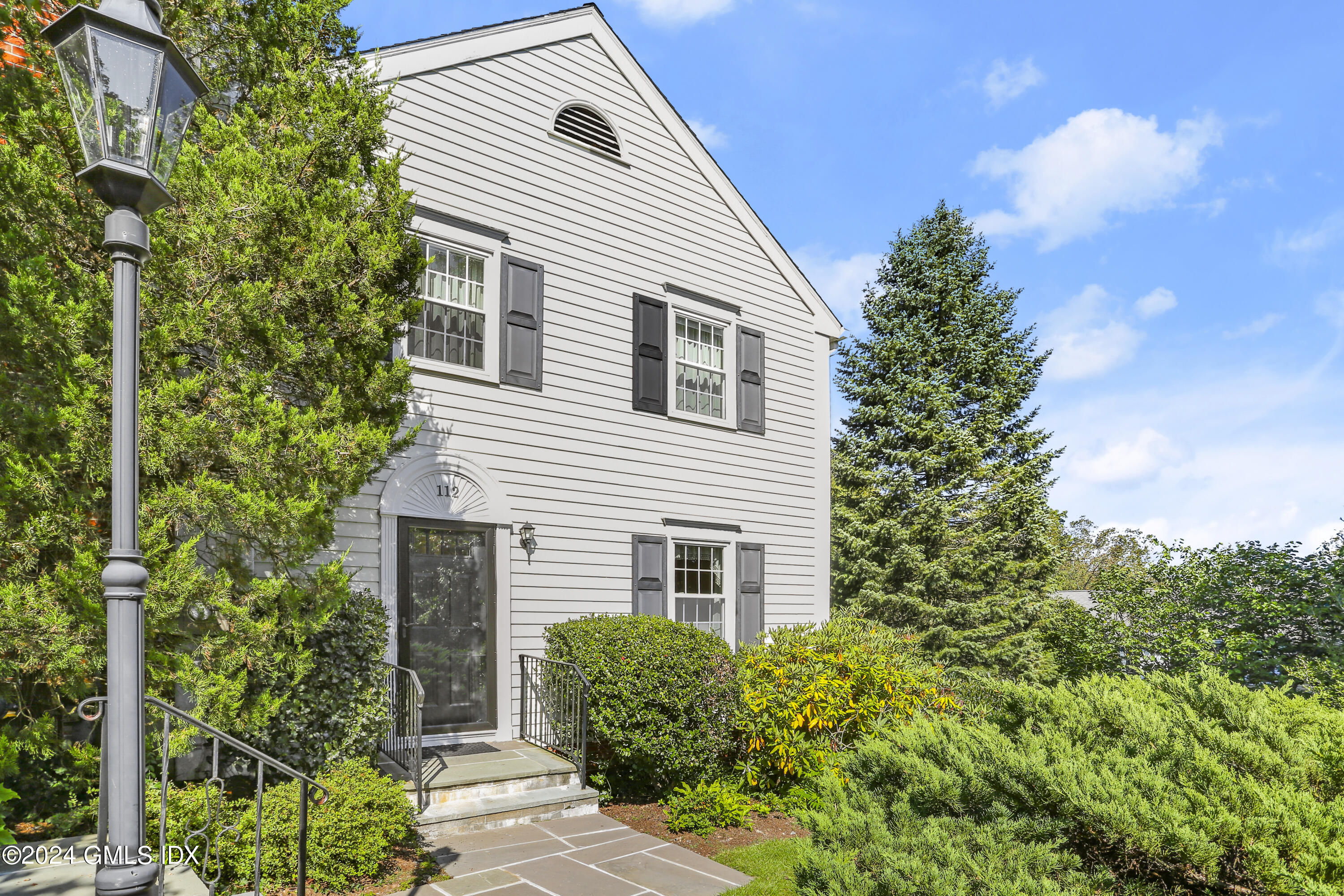 Property for Sale at 112 Greenwich Hills Drive, Greenwich, Connecticut - Bedrooms: 3 
Bathrooms: 3  - $978,000