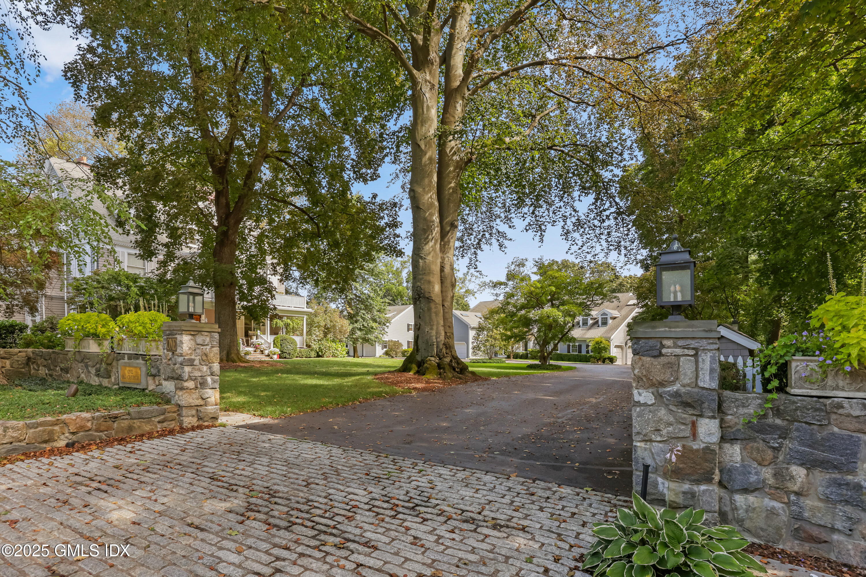 Greenwich, Connecticut 06830, United States, 3 Bedrooms Bedrooms, ,4 BathroomsBathrooms,Residential,Coming Soon,219378