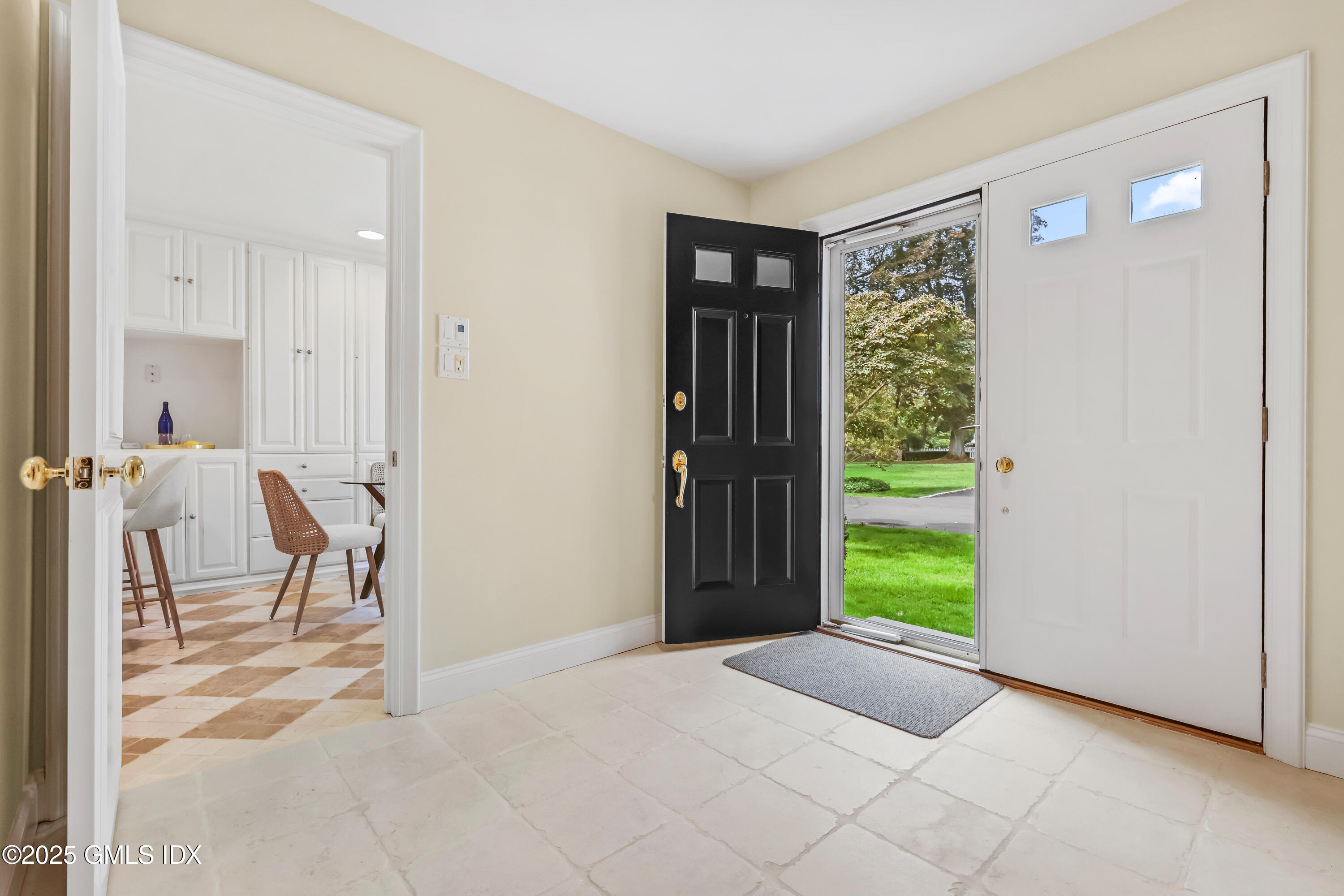 Greenwich, Connecticut 06830, United States, 3 Bedrooms Bedrooms, ,4 BathroomsBathrooms,Residential,Coming Soon,219378