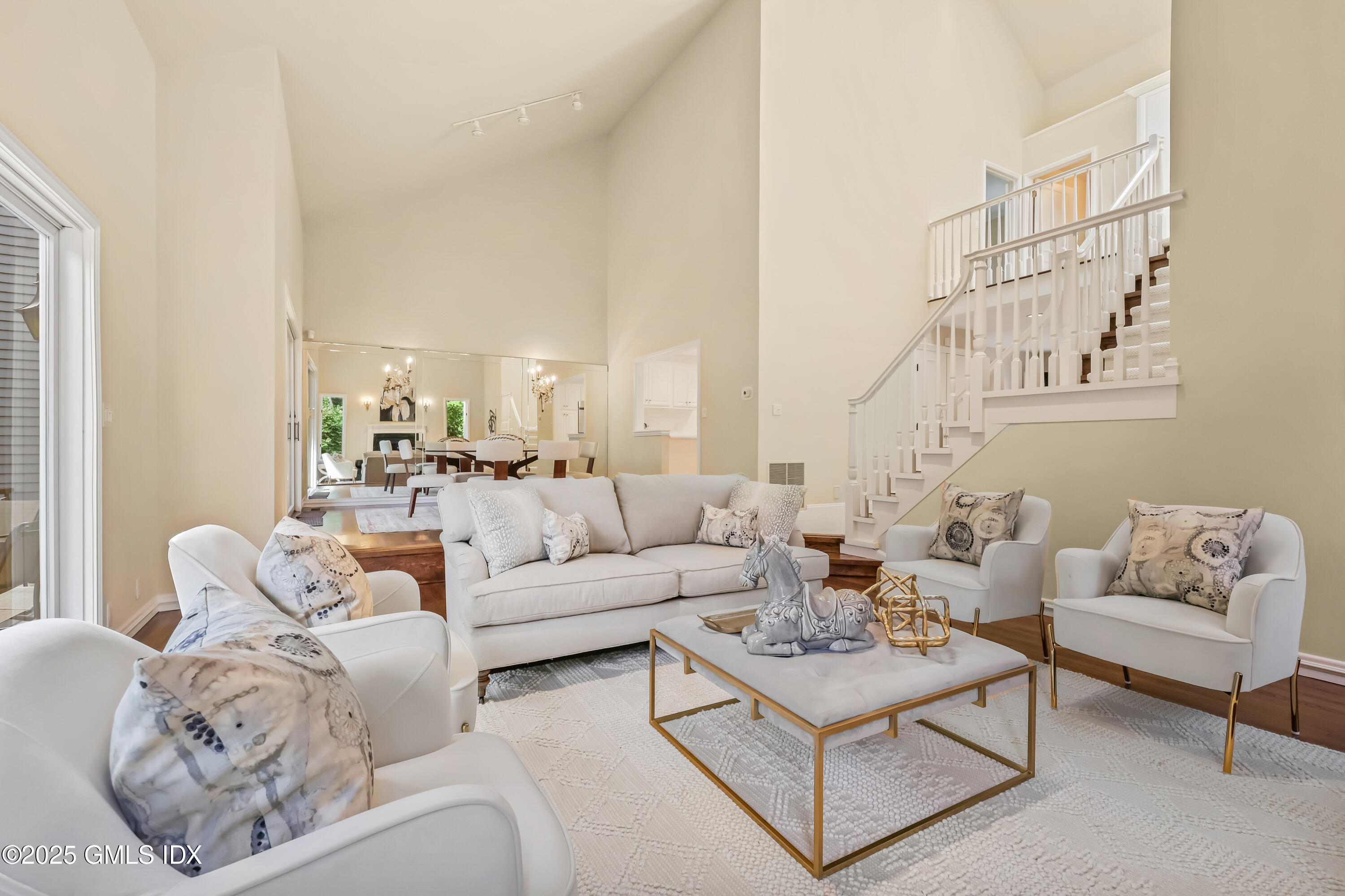 Greenwich, Connecticut 06830, United States, 3 Bedrooms Bedrooms, ,4 BathroomsBathrooms,Residential,Coming Soon,219378