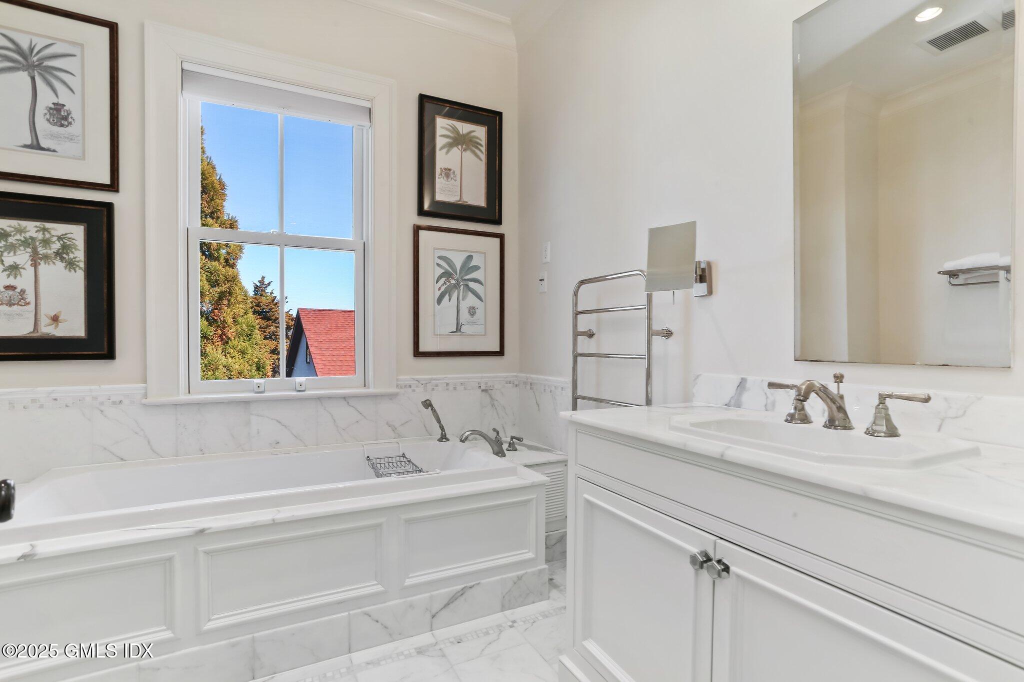 Cos Cob, Connecticut 06807, United States, 3 Bedrooms Bedrooms, ,4 BathroomsBathrooms,Residential,Active,118673