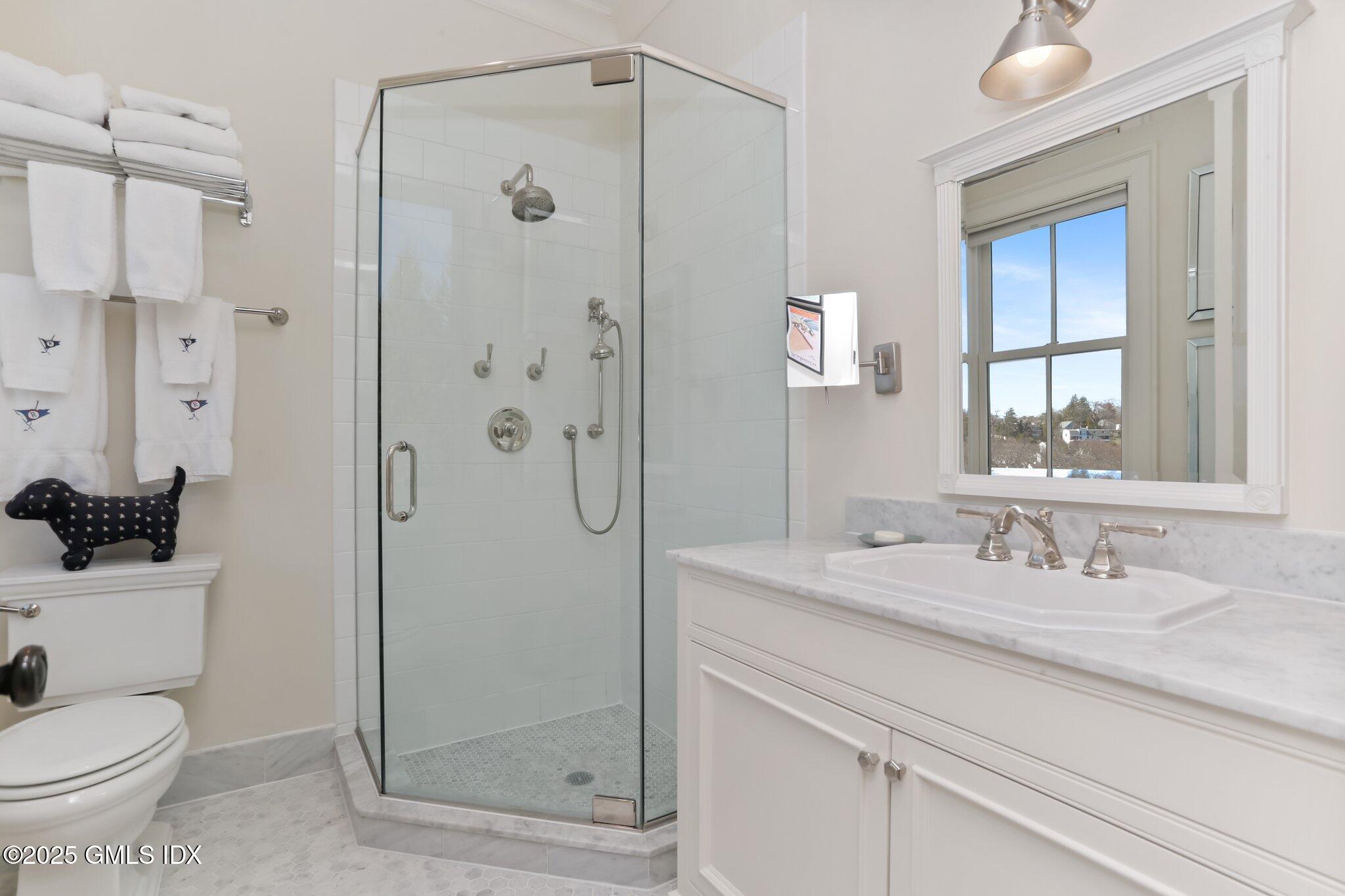 Cos Cob, Connecticut 06807, United States, 3 Bedrooms Bedrooms, ,4 BathroomsBathrooms,Residential,Active,118673