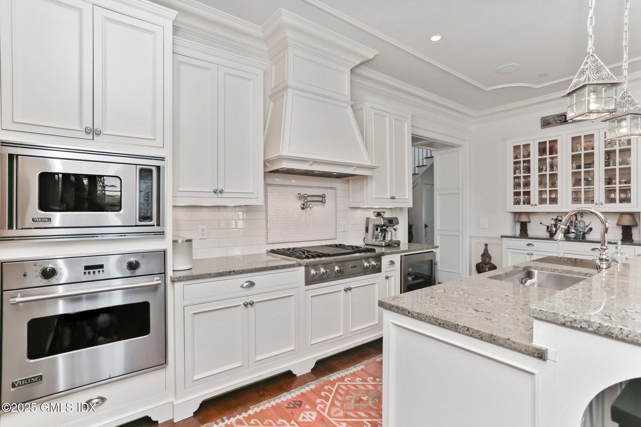 Cos Cob, Connecticut 06807, United States, 3 Bedrooms Bedrooms, ,4 BathroomsBathrooms,Residential,Active,118673