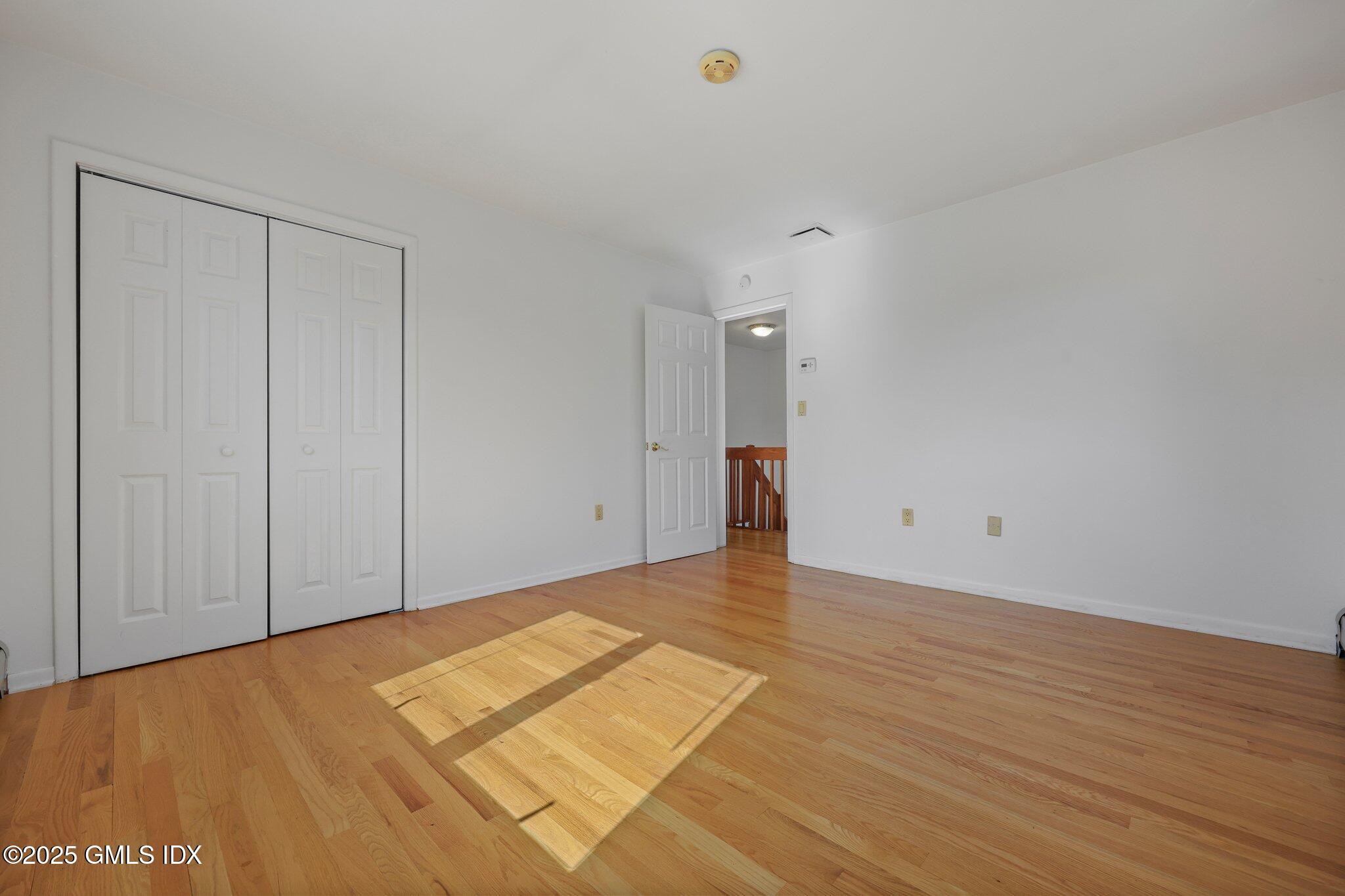 Greenwich, Connecticut 06831, United States, 2 Bedrooms Bedrooms, ,4 BathroomsBathrooms,Residential,Active,120813