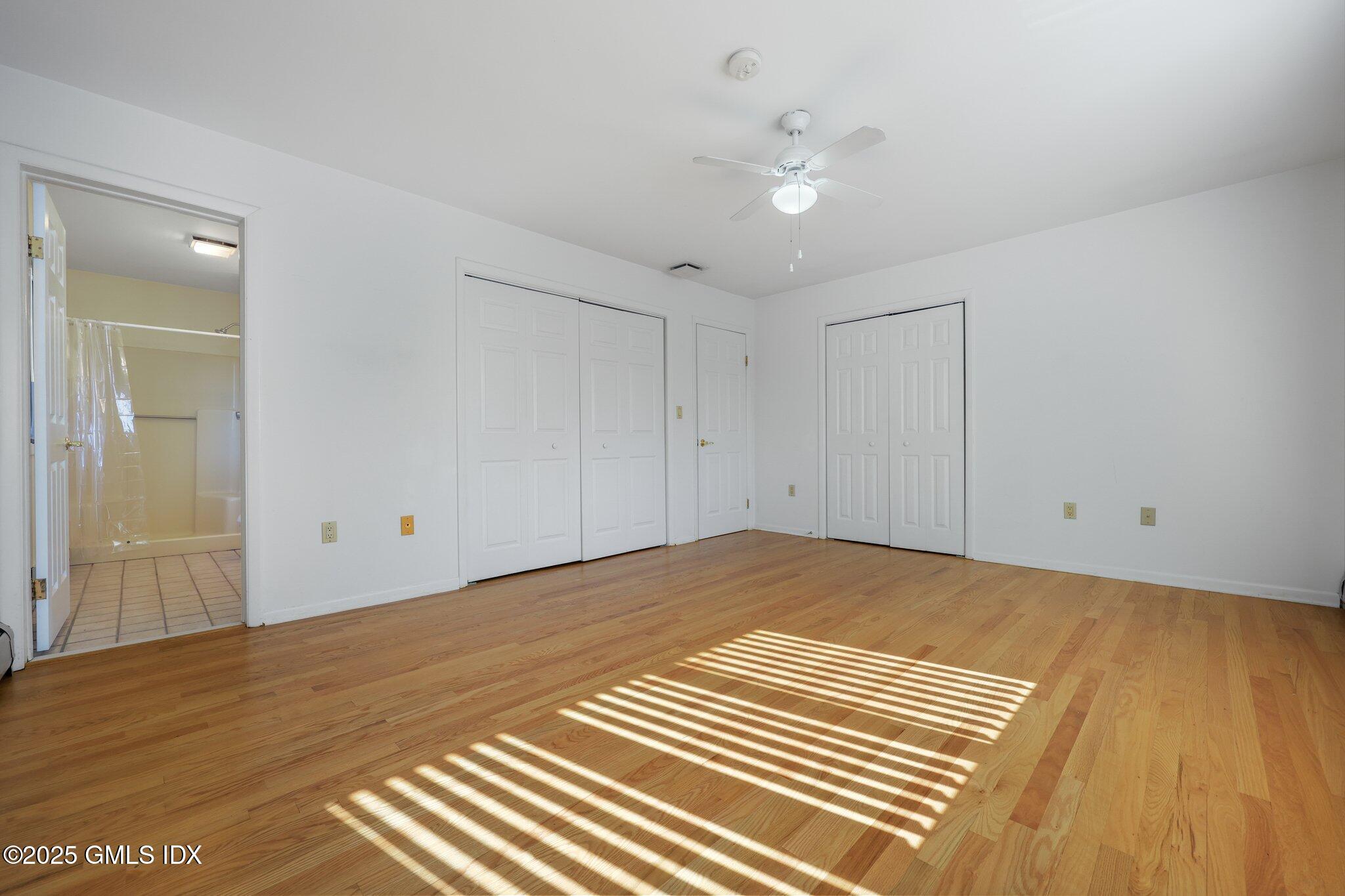 Greenwich, Connecticut 06831, United States, 2 Bedrooms Bedrooms, ,4 BathroomsBathrooms,Residential,Active,120813