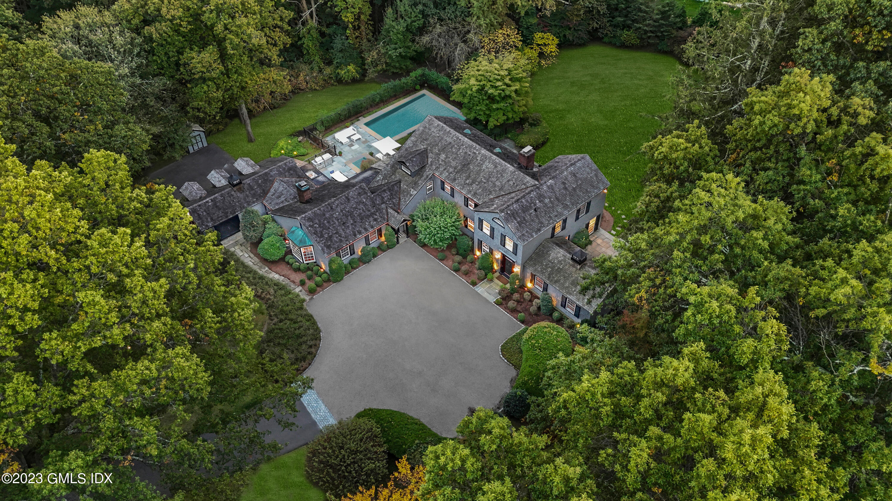 Photo 1 of 514 Round Hill Road, Greenwich, Connecticut, $4,950,000, Web #: 119325