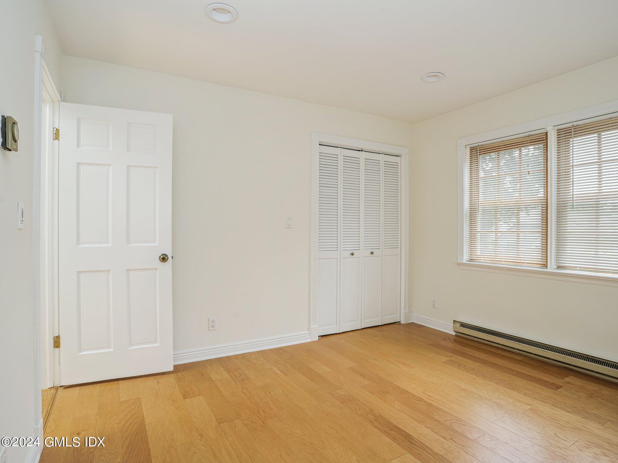 Riverside, Connecticut 06878, United States, 5 Bedrooms Bedrooms, ,3 BathroomsBathrooms,Residential,Active,155244