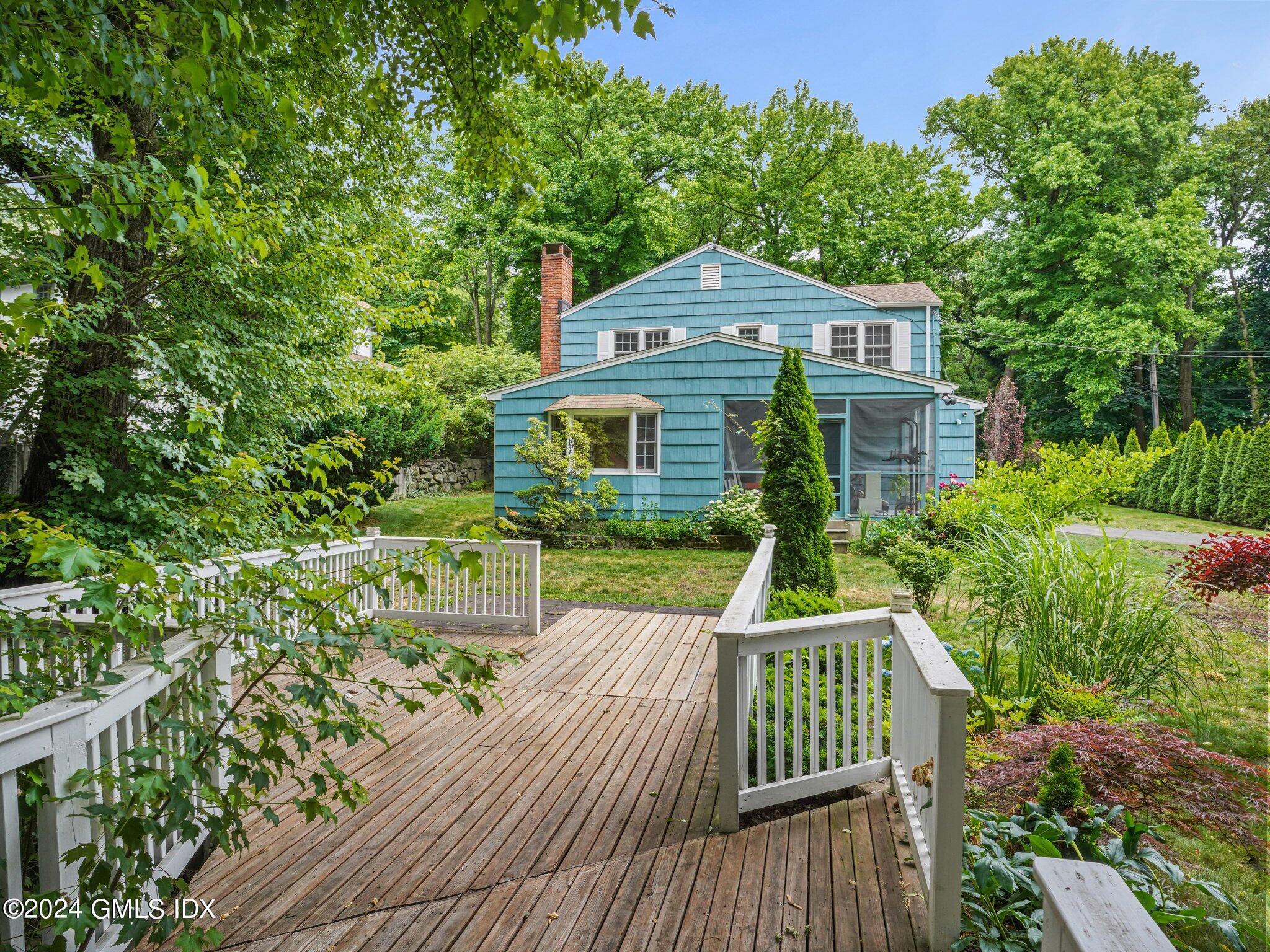 Riverside, Connecticut 06878, United States, 5 Bedrooms Bedrooms, ,3 BathroomsBathrooms,Residential,Active,155244