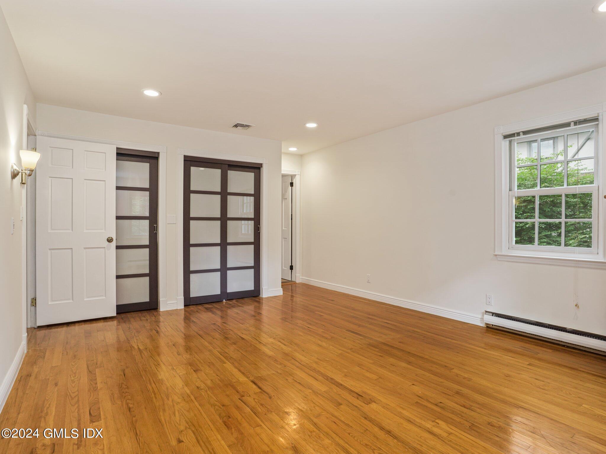 Riverside, Connecticut 06878, United States, 5 Bedrooms Bedrooms, ,3 BathroomsBathrooms,Residential,Active,155244