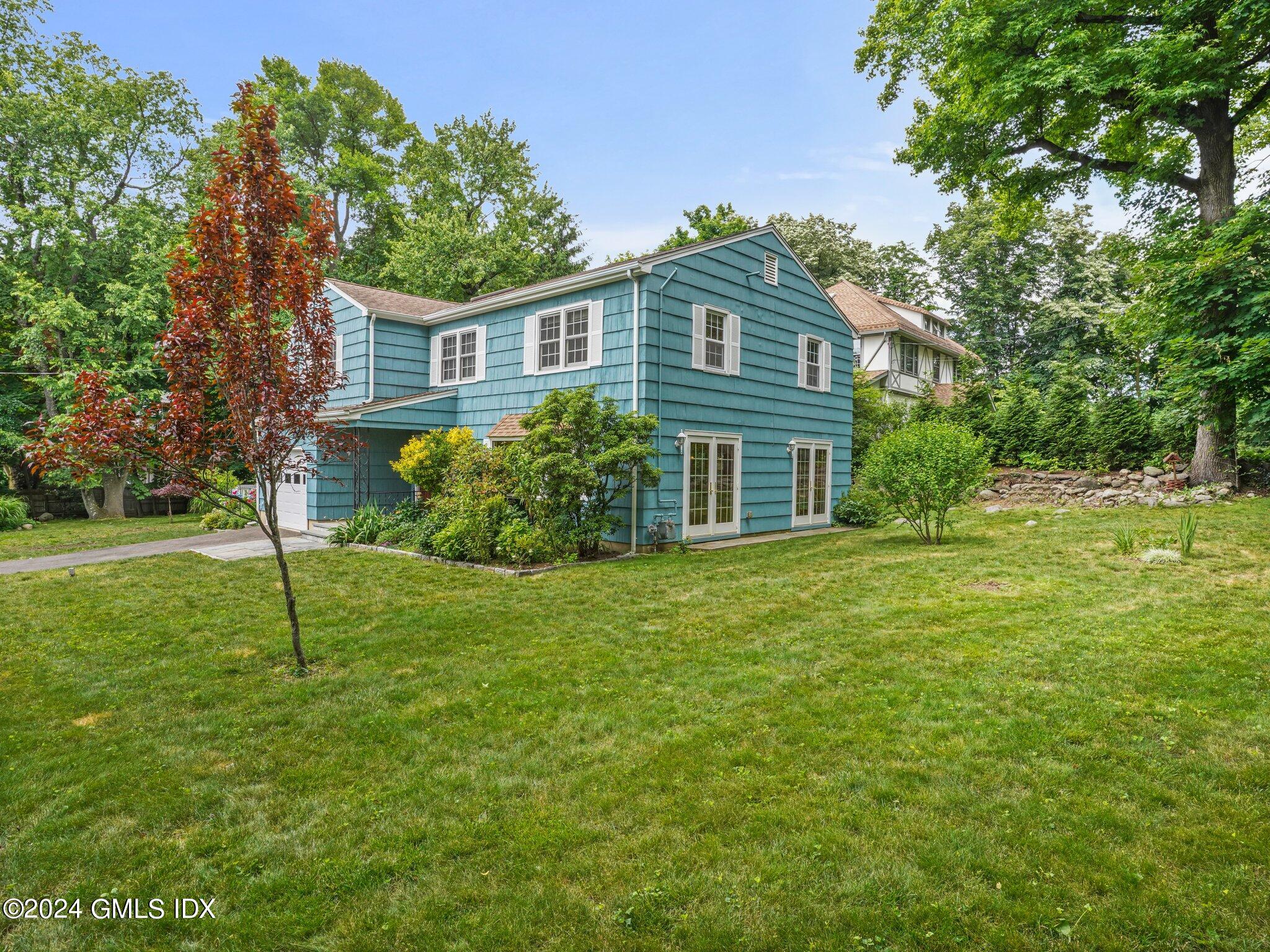 Riverside, Connecticut 06878, United States, 5 Bedrooms Bedrooms, ,3 BathroomsBathrooms,Residential,Active,155244