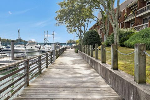 A home in Cos Cob