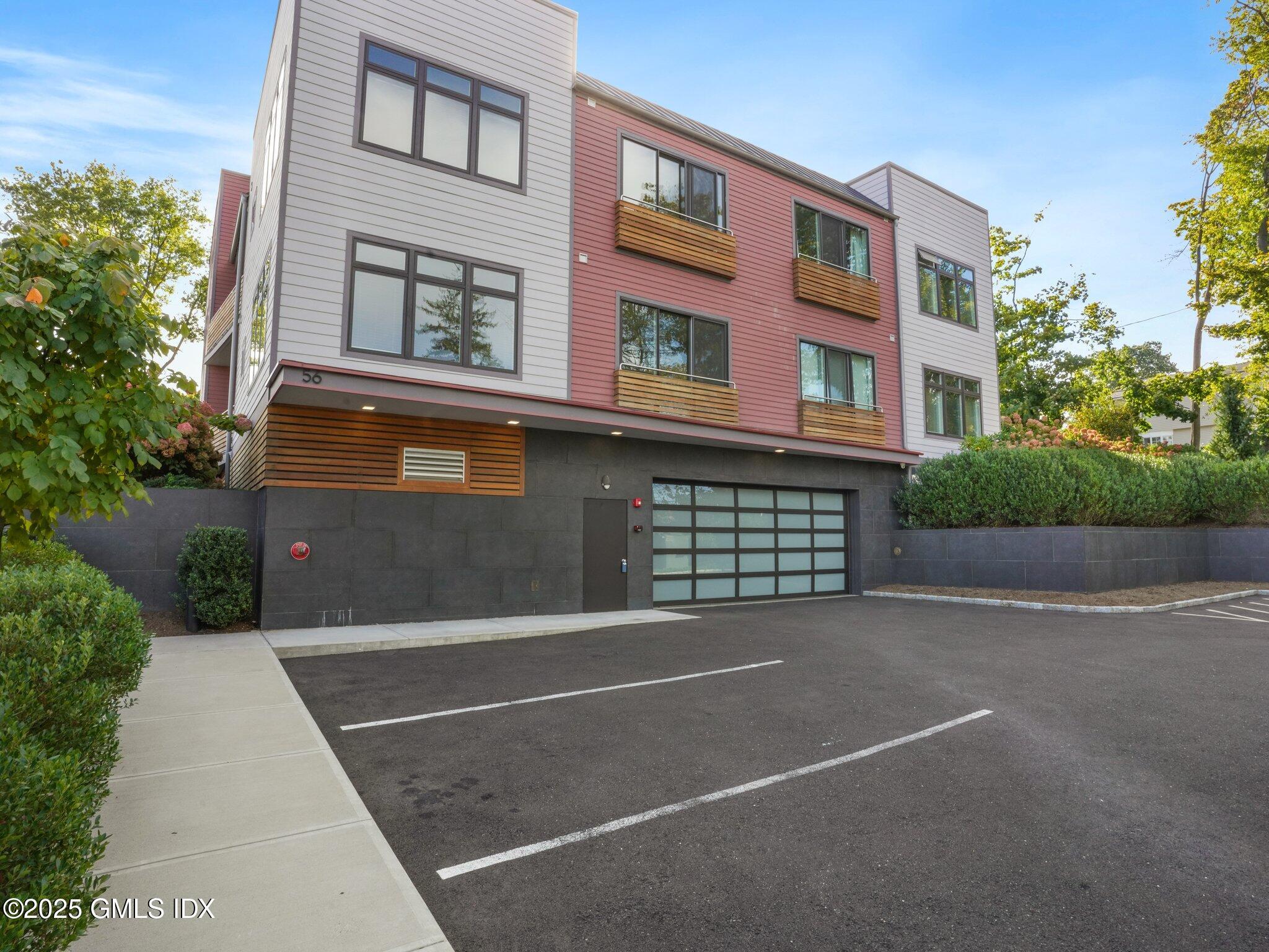 Rental Property at 56 Old Field Point Road, Greenwich, Connecticut - Bedrooms: 2 
Bathrooms: 2  - $6,850 MO.