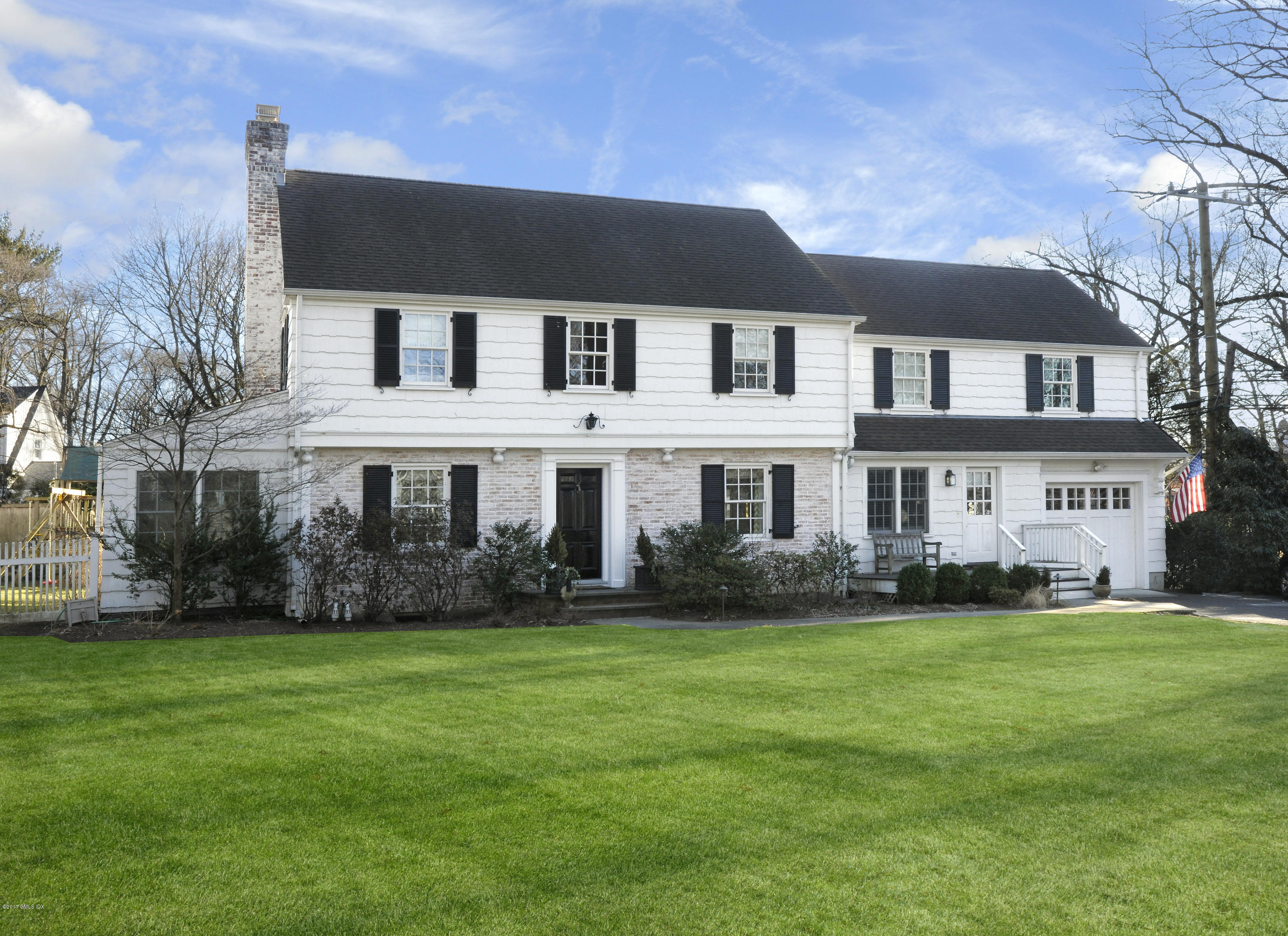 Property for Sale at 2 Owenoke Way, Riverside, Connecticut - Bedrooms: 4 
Bathrooms: 3  - $2,950,000