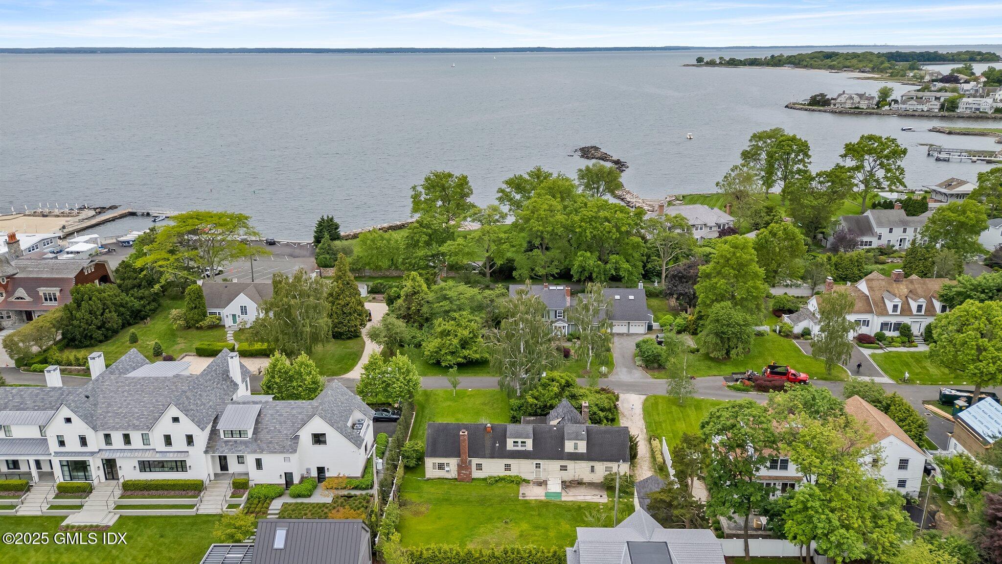 Old Greenwich, Connecticut 06870, United States, 3 Bedrooms Bedrooms, ,2 BathroomsBathrooms,Residential,Active,141472