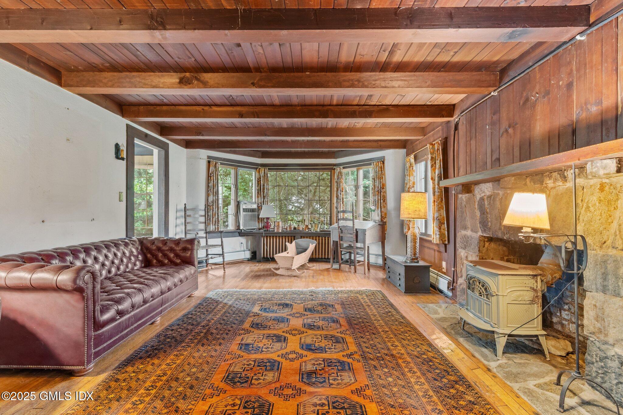 Old Greenwich, Connecticut 06870, United States, 3 Bedrooms Bedrooms, ,2 BathroomsBathrooms,Residential,Active,141472