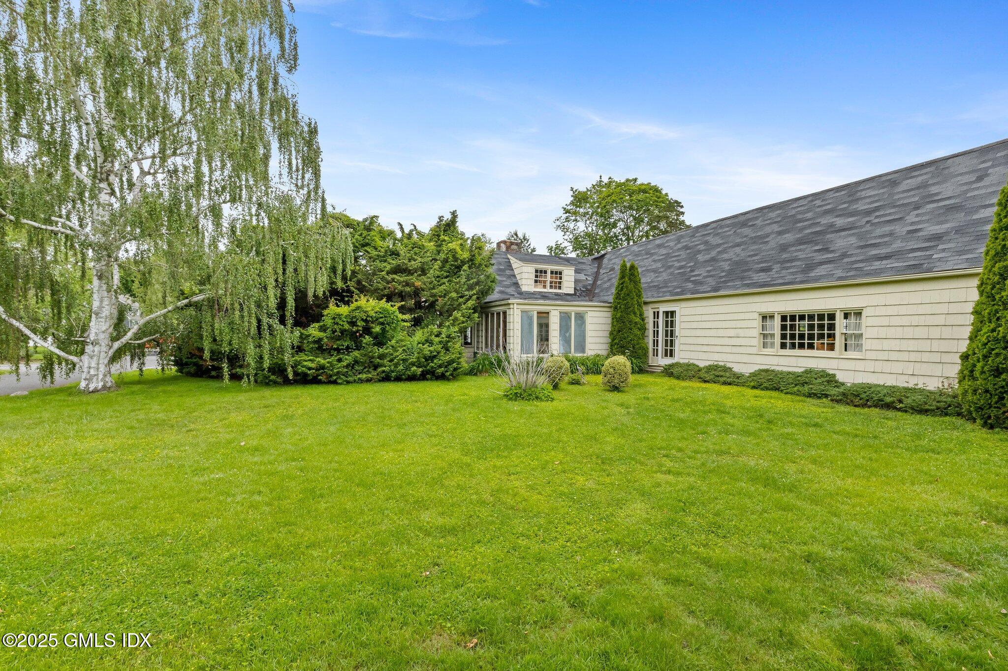 Old Greenwich, Connecticut 06870, United States, 3 Bedrooms Bedrooms, ,2 BathroomsBathrooms,Residential,Active,141472