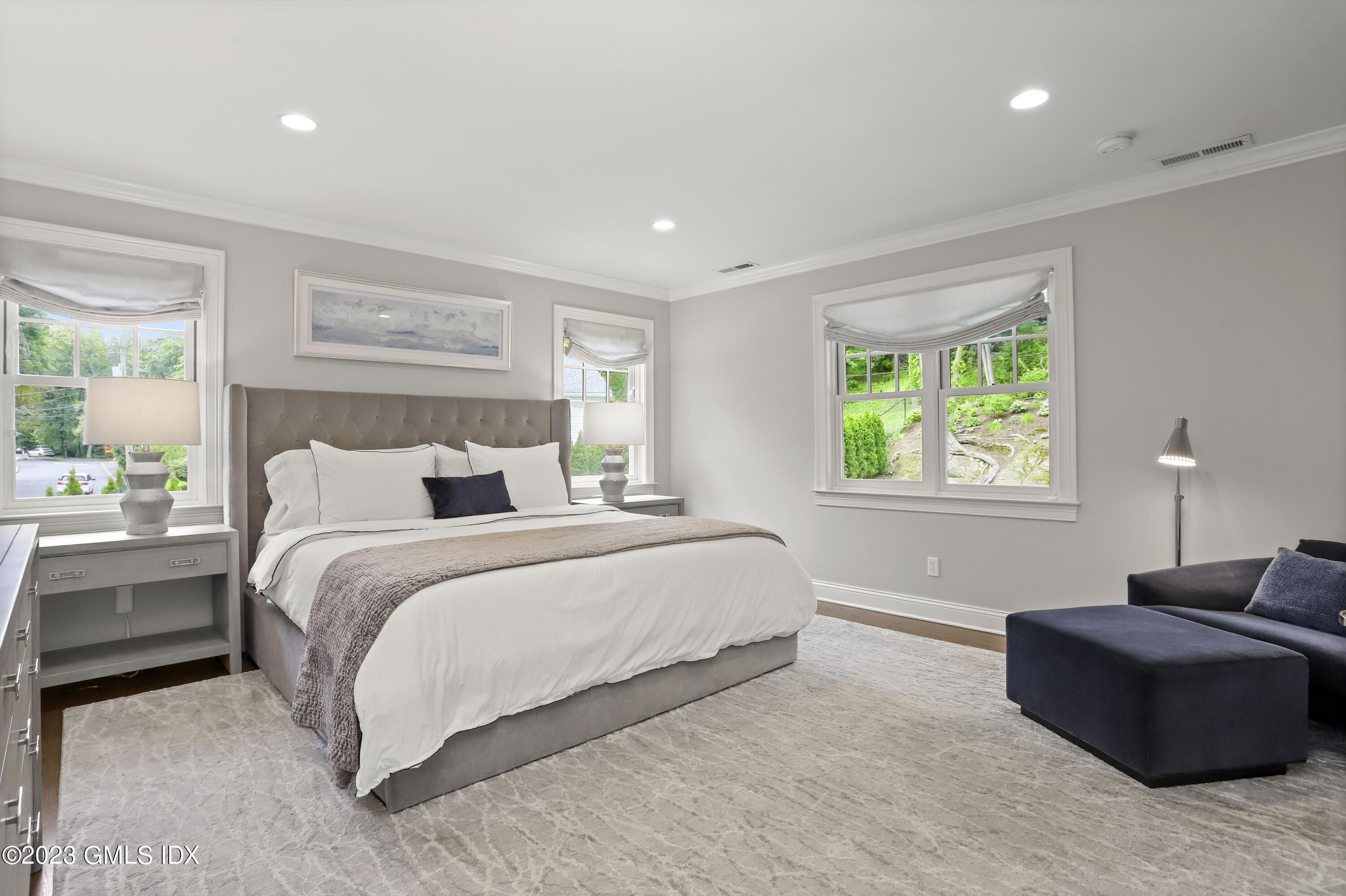 Greenwich, Connecticut 06830, United States, 5 Bedrooms Bedrooms, ,6 BathroomsBathrooms,Residential,Active,90998