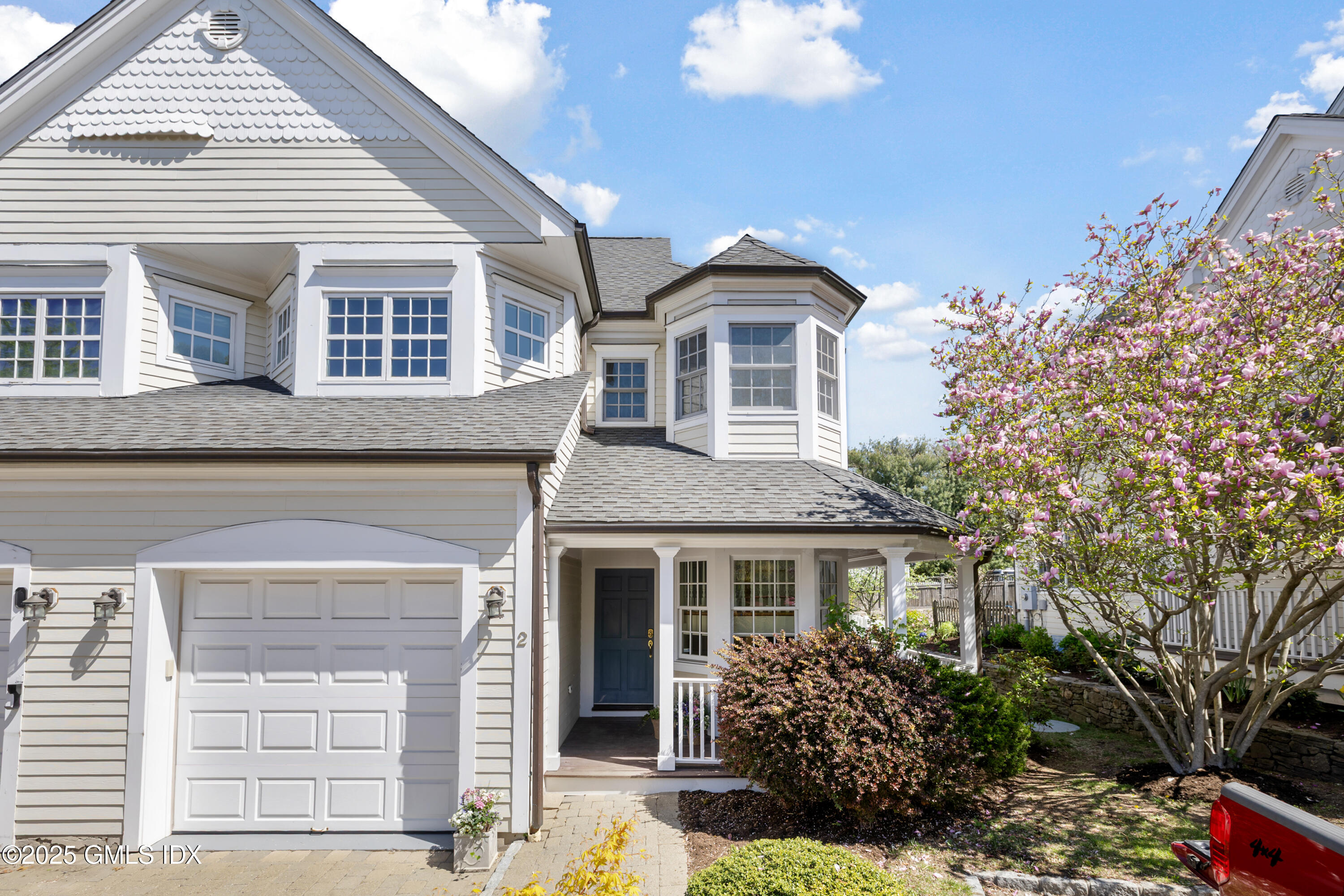 Property for Sale at 147 Holly Hill Lane, Greenwich, Connecticut - Bedrooms: 2 
Bathrooms: 3  - $1,250,000