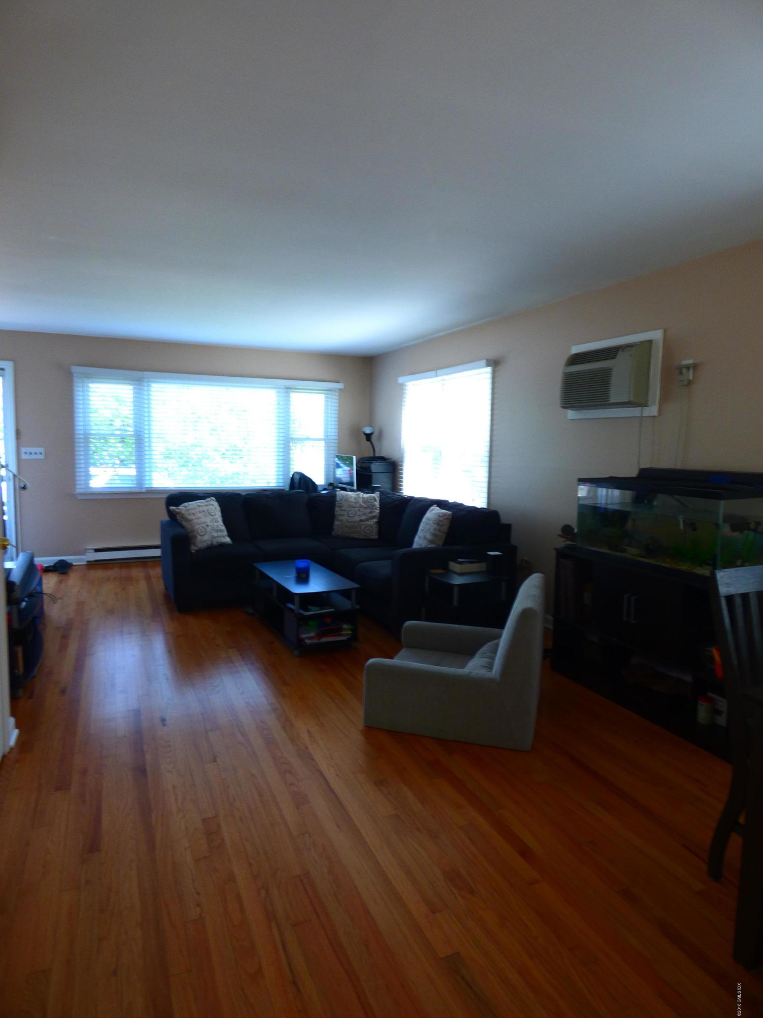 Greenwich, Connecticut 06830, United States, 2 Bedrooms Bedrooms, ,2 BathroomsBathrooms,Residential,Active,127999