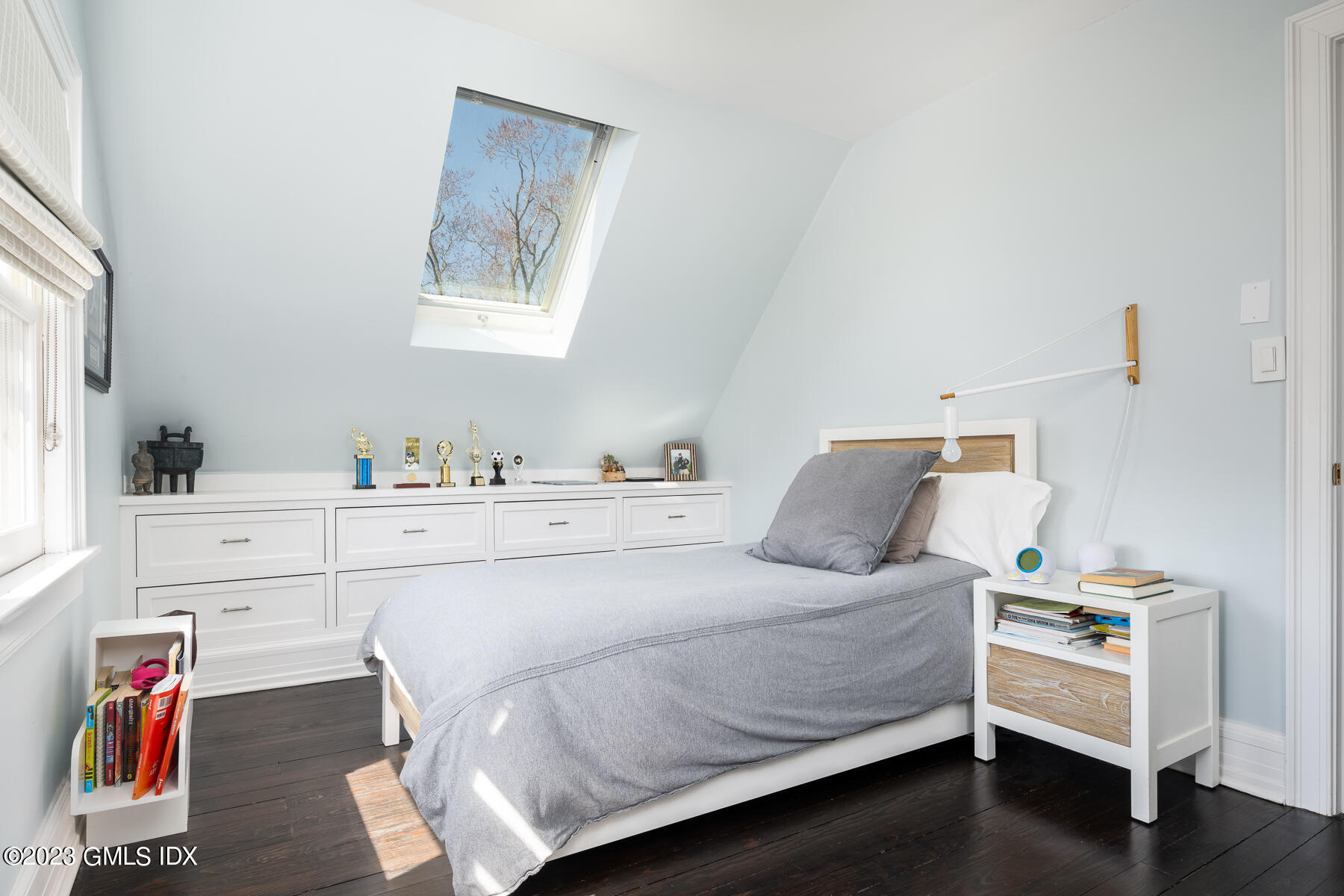 Old Greenwich, Connecticut 06870, United States, 5 Bedrooms Bedrooms, ,3 BathroomsBathrooms,Residential,Active,120652