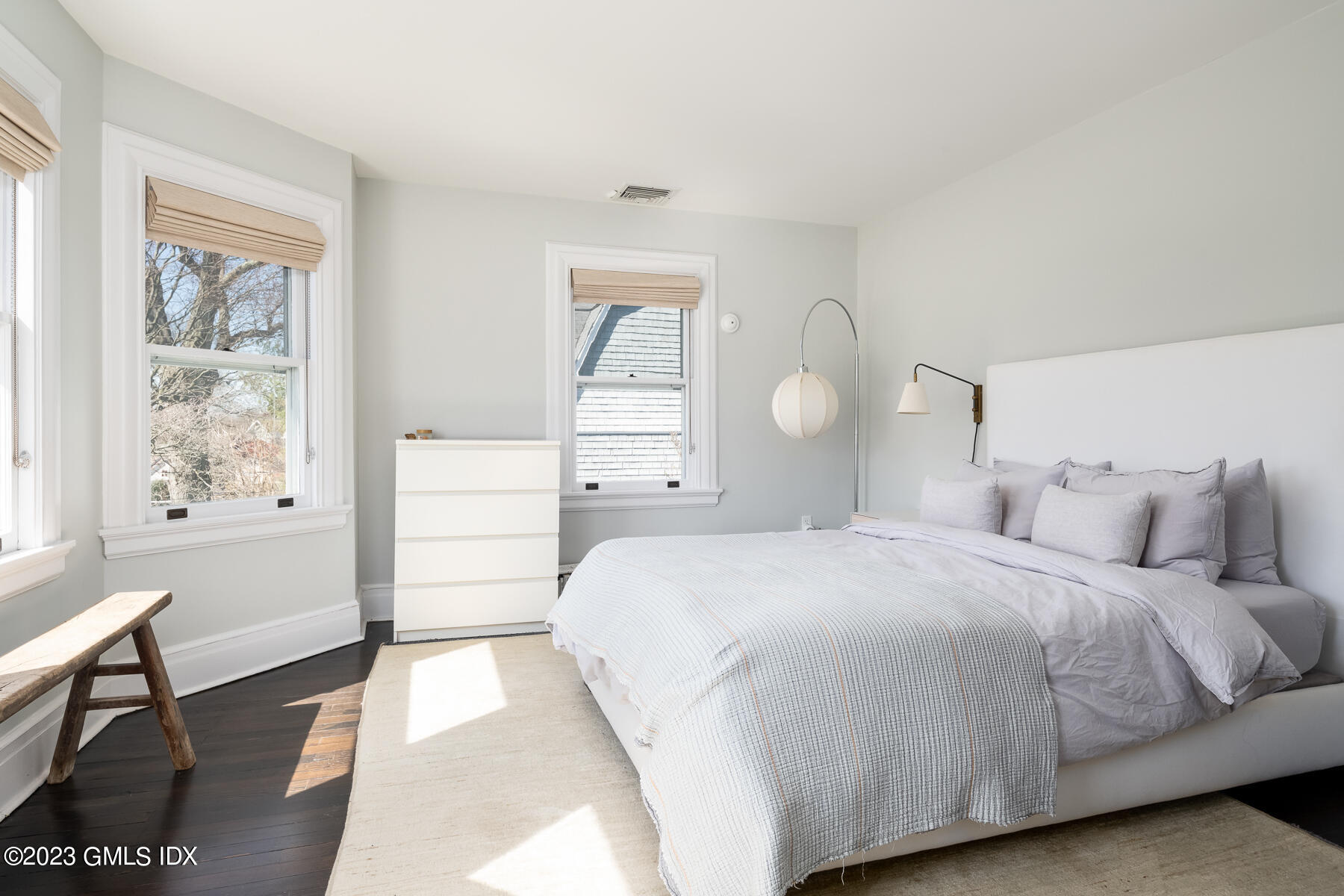 Old Greenwich, Connecticut 06870, United States, 5 Bedrooms Bedrooms, ,3 BathroomsBathrooms,Residential,Active,120652