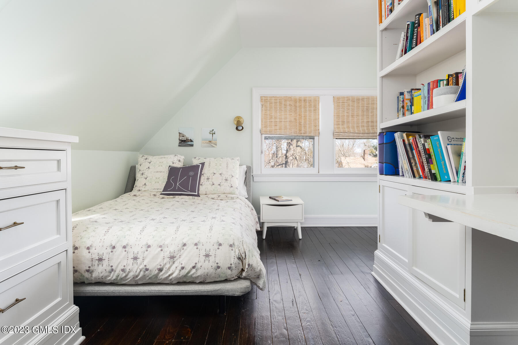 Old Greenwich, Connecticut 06870, United States, 5 Bedrooms Bedrooms, ,3 BathroomsBathrooms,Residential,Active,120652