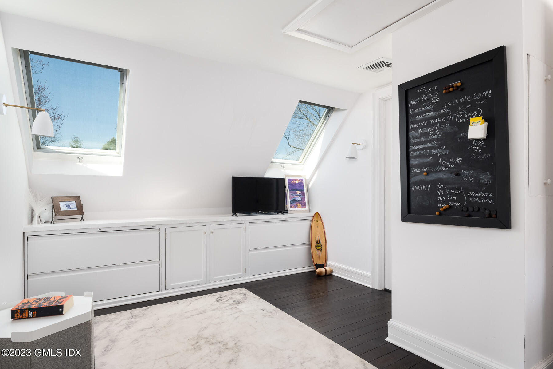 Old Greenwich, Connecticut 06870, United States, 5 Bedrooms Bedrooms, ,3 BathroomsBathrooms,Residential,Active,120652