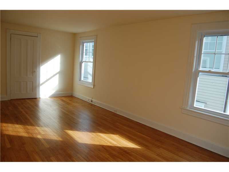 Greenwich, Connecticut 06830, United States, 1 Bedroom Bedrooms, ,1 BathroomBathrooms,Residential,Active,240575