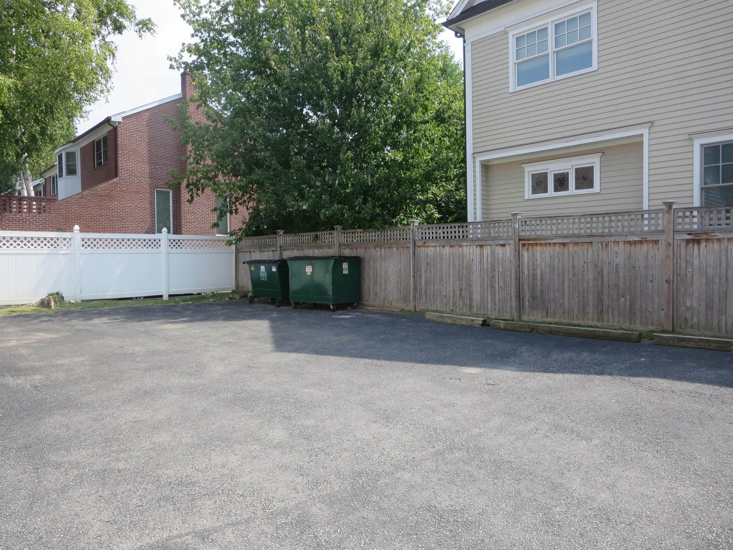 Greenwich, Connecticut 06830, United States, 1 Bedroom Bedrooms, ,1 BathroomBathrooms,Residential,Active,240575