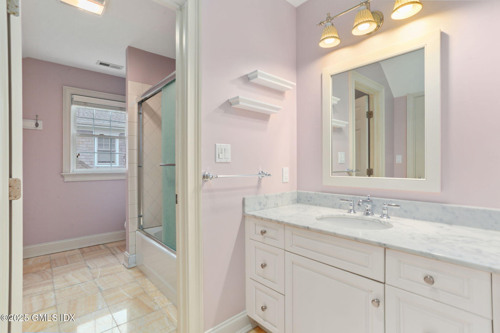 Old Greenwich, Connecticut 06870, United States, 4 Bedrooms Bedrooms, ,5 BathroomsBathrooms,Residential,Active,249015