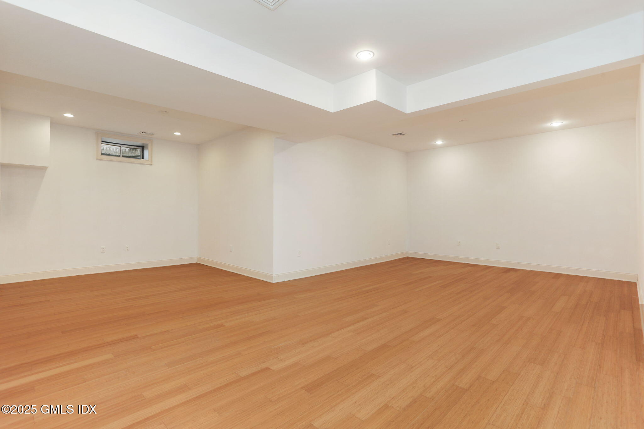 Old Greenwich, Connecticut 06870, United States, 4 Bedrooms Bedrooms, ,5 BathroomsBathrooms,Residential,Active,249015