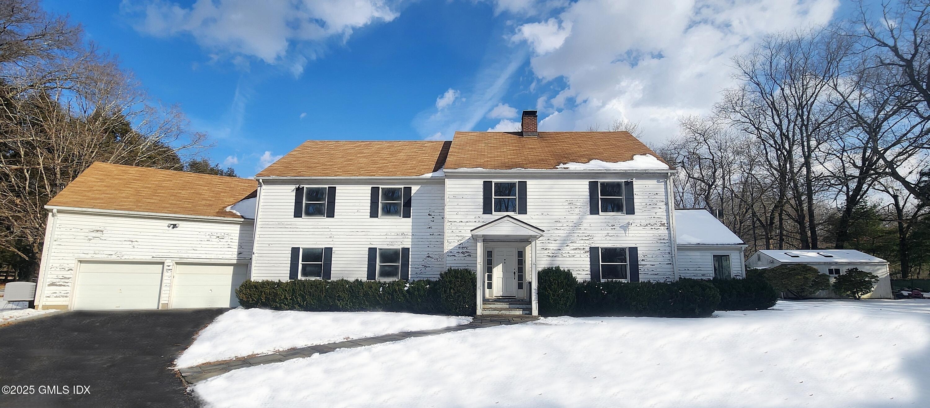 85 Cutler Road, Greenwich, Connecticut - 6 Bedrooms  
5 Bathrooms - 