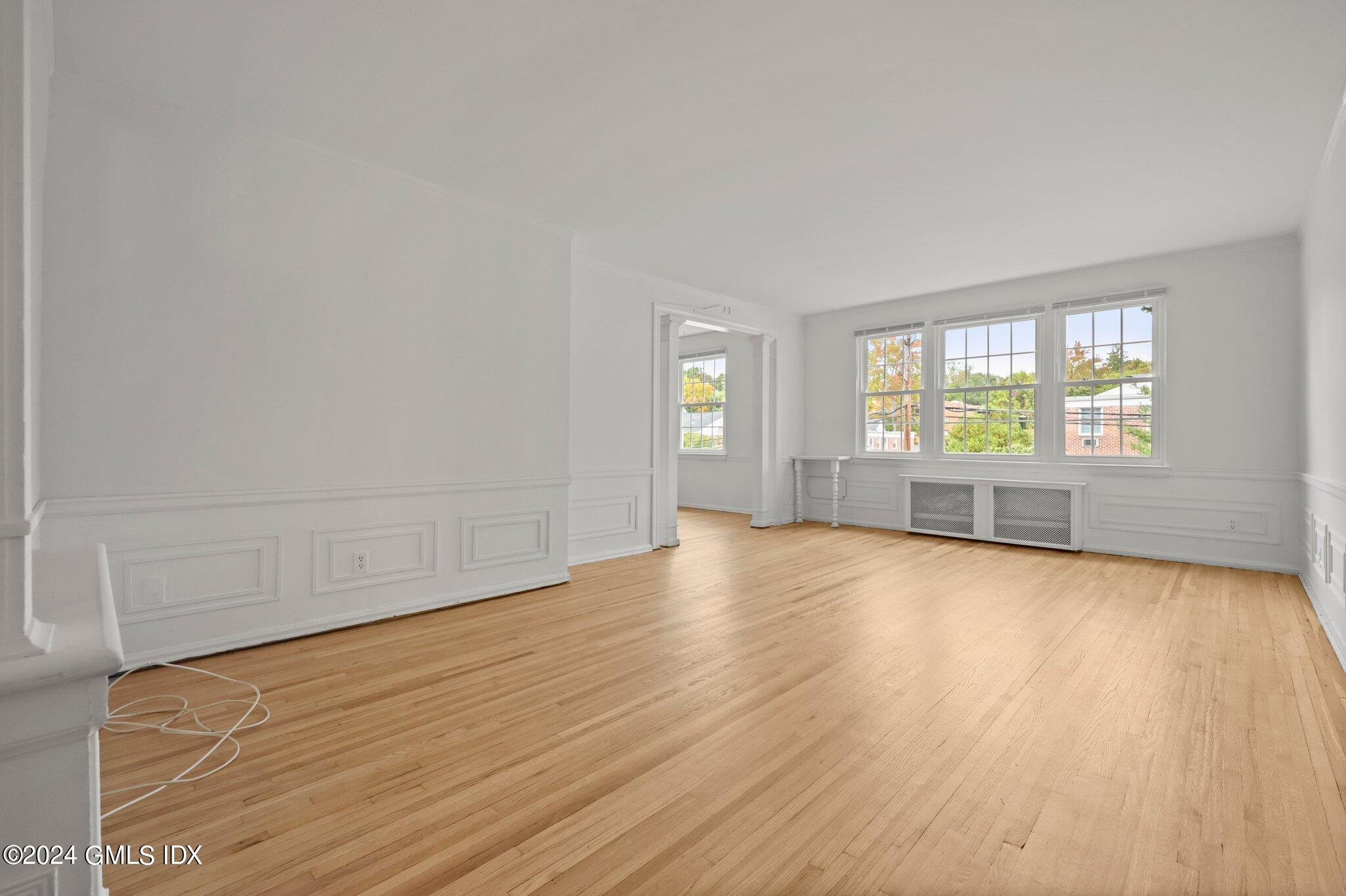 Greenwich, Connecticut 06830, United States, 2 Bedrooms Bedrooms, ,1 BathroomBathrooms,Residential,Pending,39106