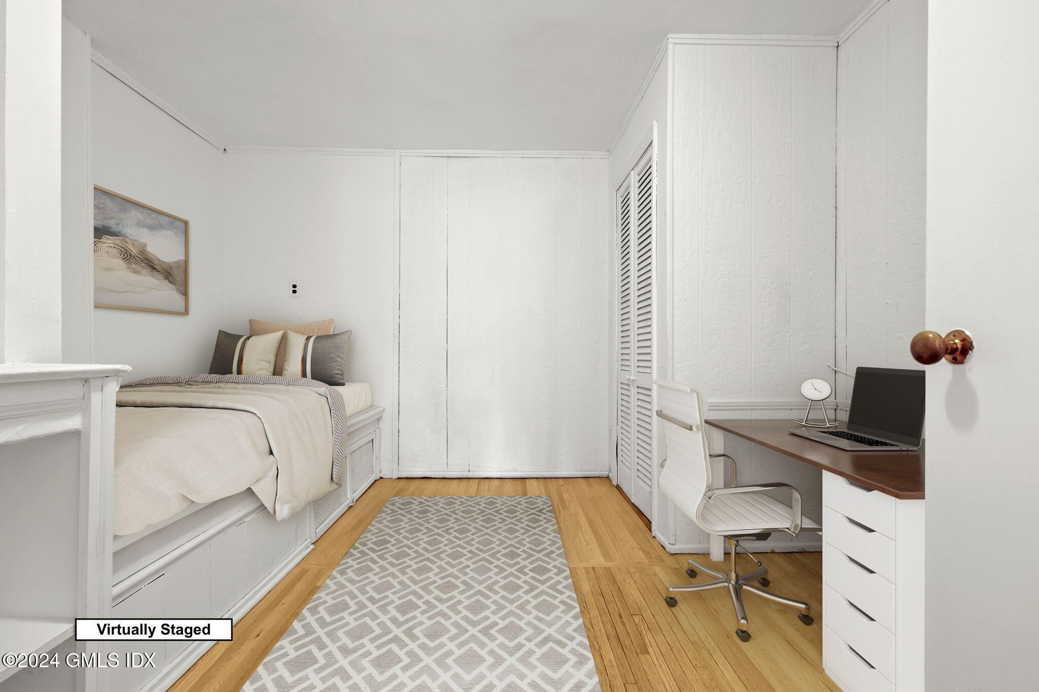 Greenwich, Connecticut 06830, United States, 2 Bedrooms Bedrooms, ,1 BathroomBathrooms,Residential,Pending,39106