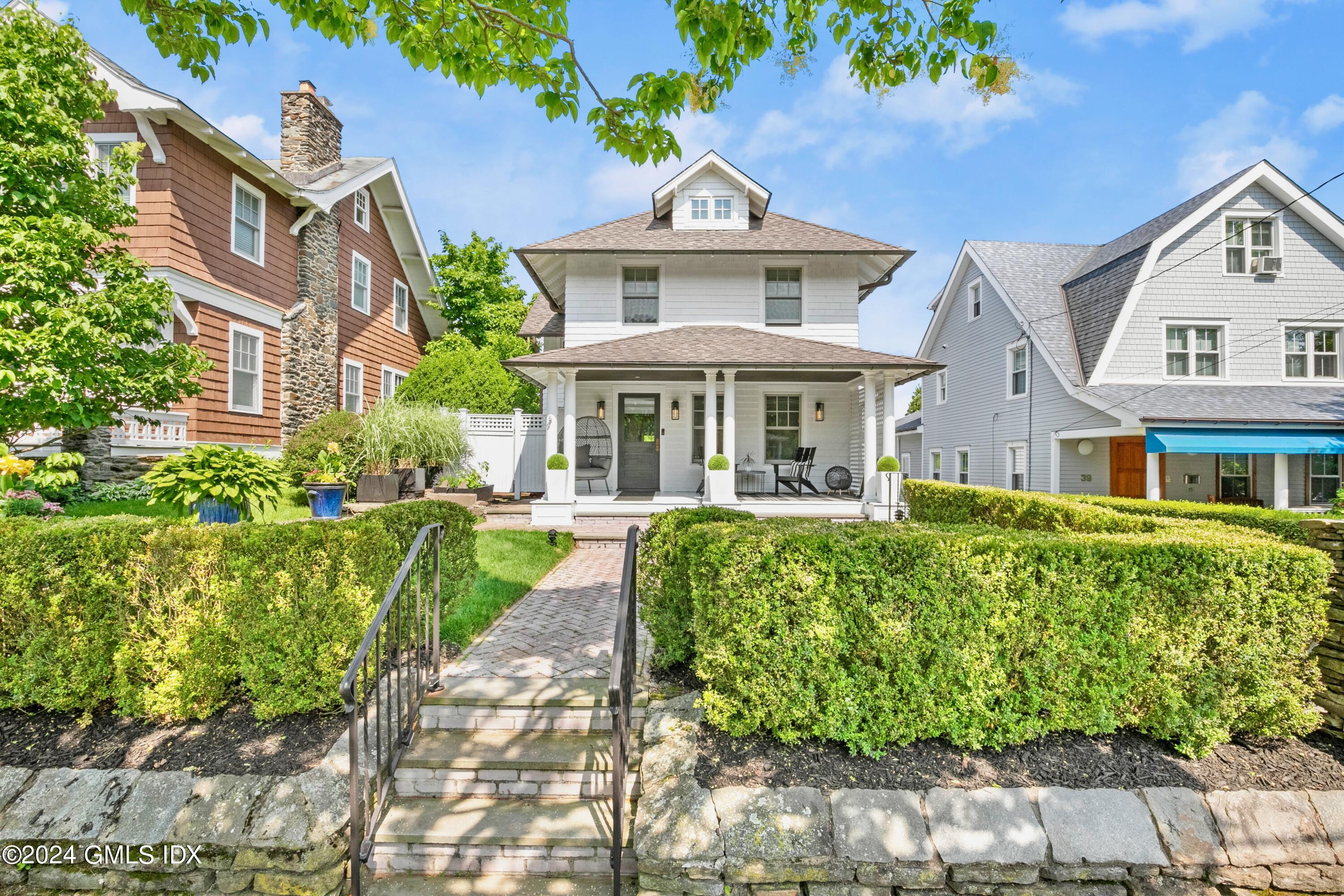 Property for Sale at 31 Ridge Street, Greenwich, Connecticut - Bedrooms: 3 
Bathrooms: 3  - $2,999,000