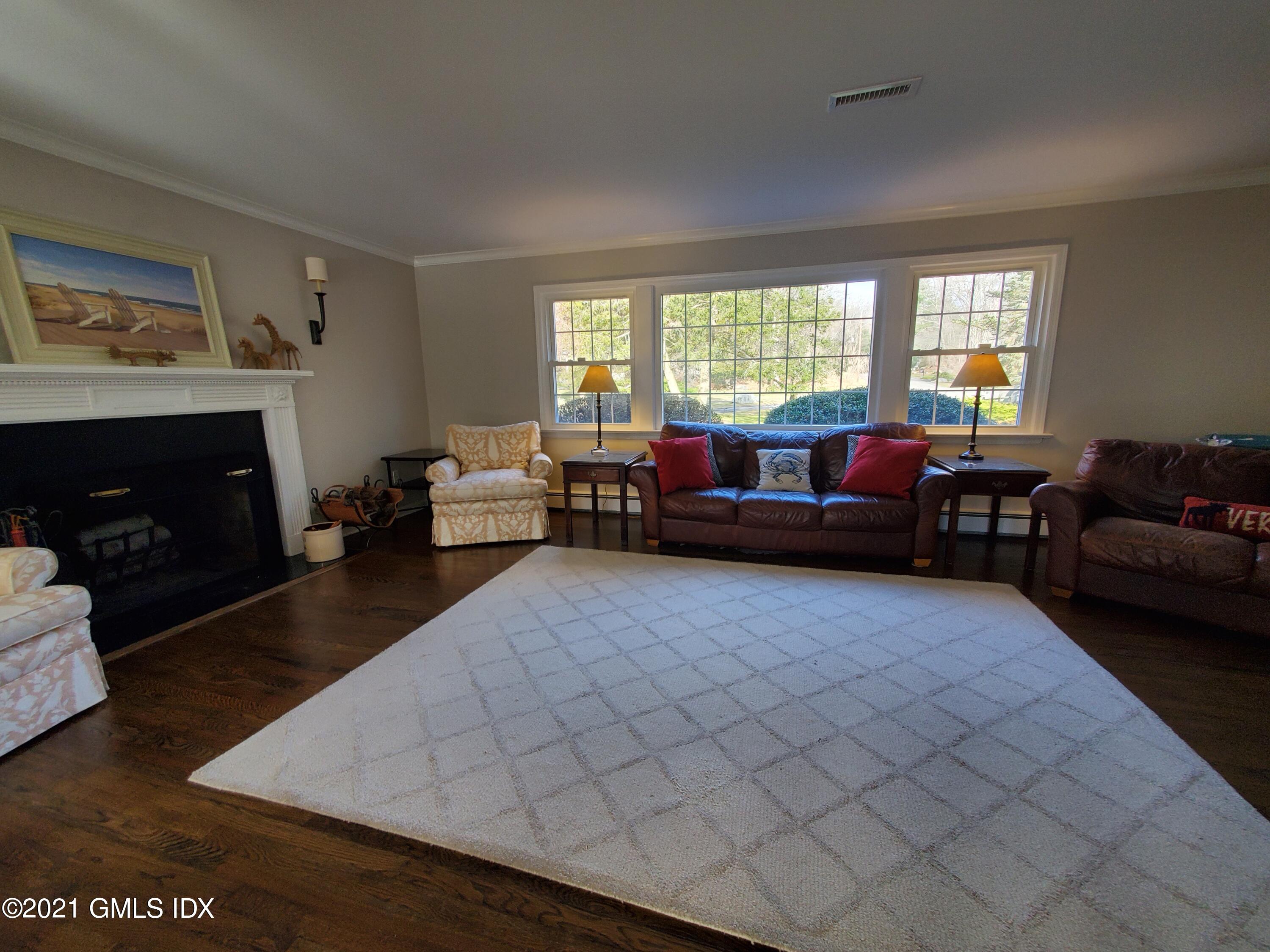 Stamford, Connecticut 06902, United States, 4 Bedrooms Bedrooms, ,3 BathroomsBathrooms,Residential,Active,91661