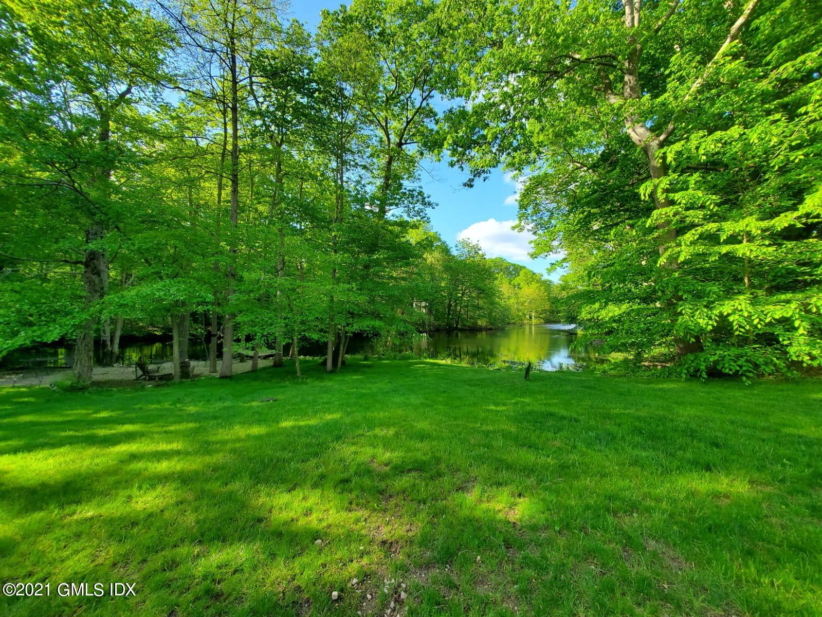 Stamford, Connecticut 06902, United States, 4 Bedrooms Bedrooms, ,3 BathroomsBathrooms,Residential,Active,91661