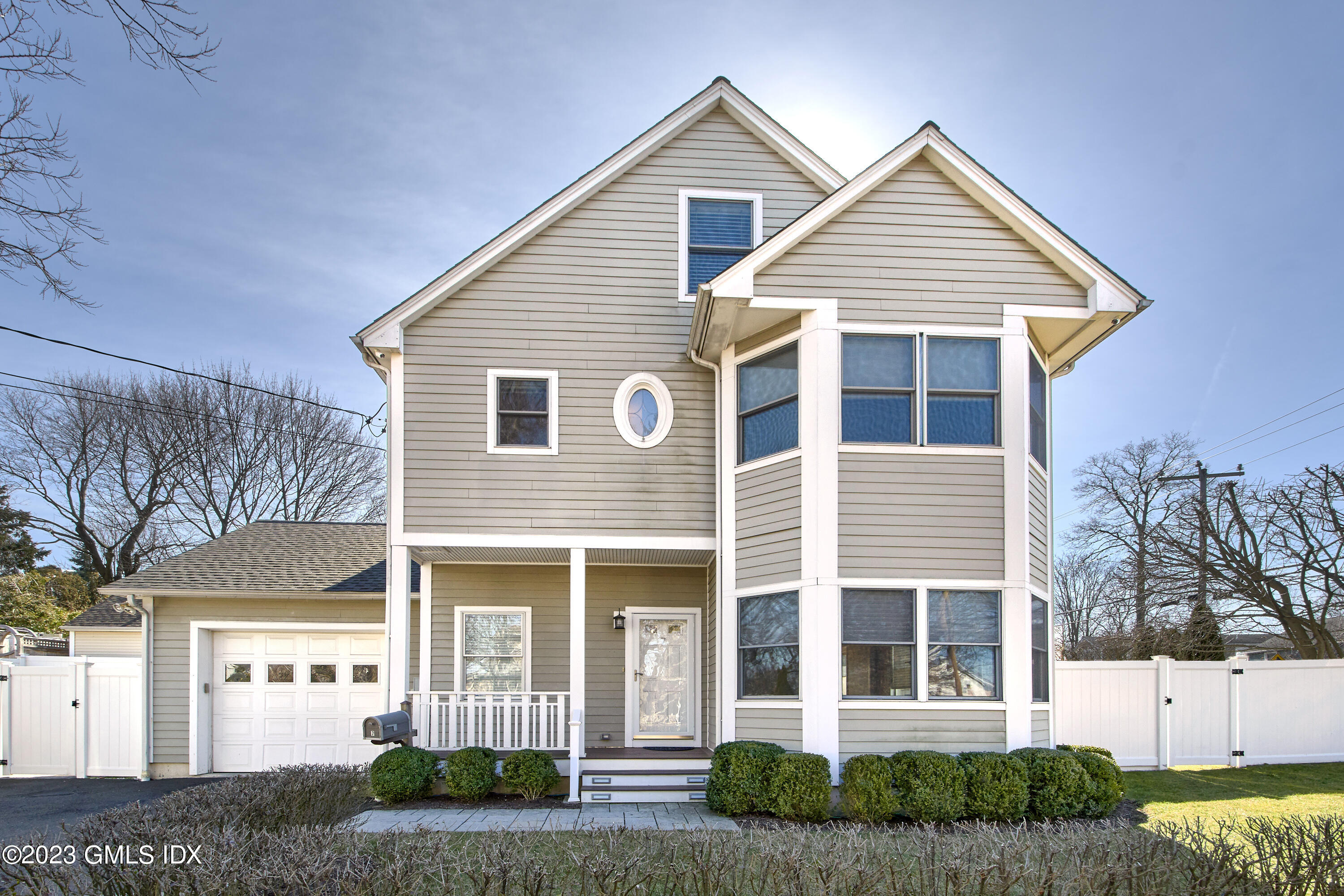 Rental Property at 7 Richland Road, Greenwich, Connecticut - Bedrooms: 3 
Bathrooms: 3  - $6,500 MO.