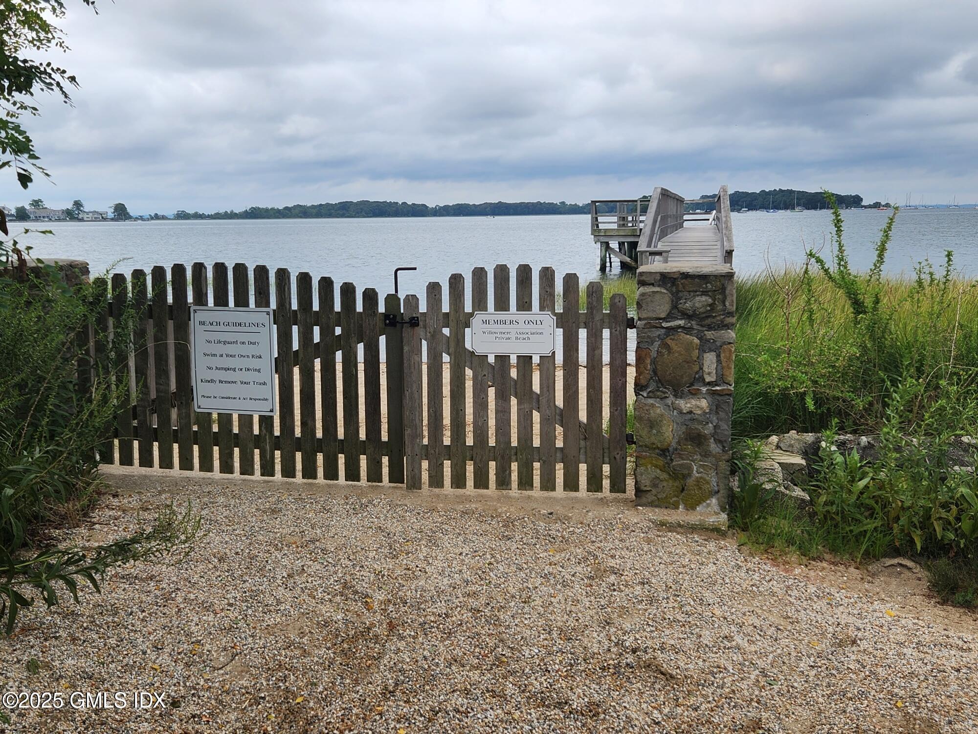 Riverside, Connecticut 06878, United States, 4 Bedrooms Bedrooms, ,3 BathroomsBathrooms,Residential,Coming Soon,202217