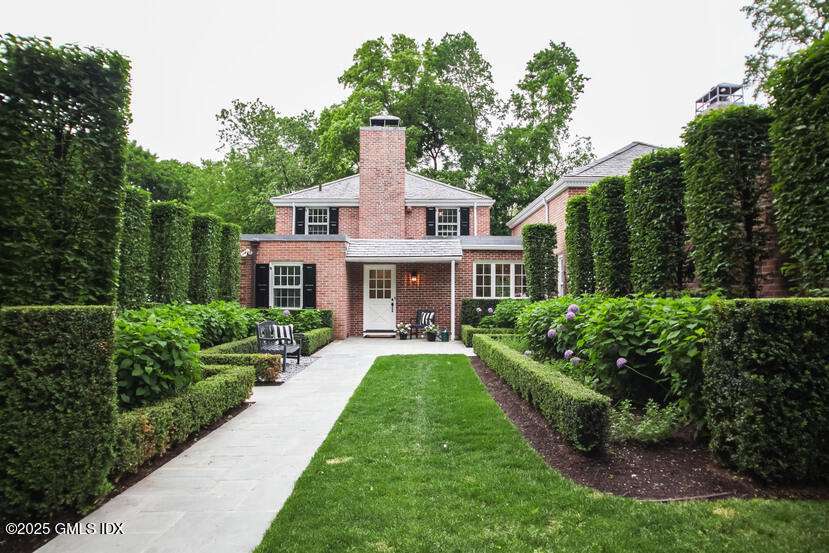 Riverside, Connecticut 06878, United States, 4 Bedrooms Bedrooms, ,3 BathroomsBathrooms,Residential,Coming Soon,202217