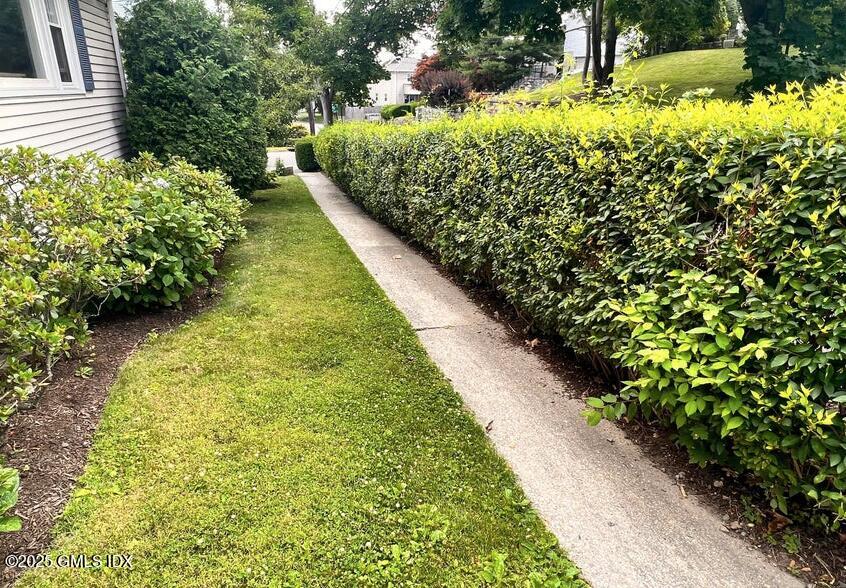 Cos Cob, Connecticut 06807, United States, 3 Bedrooms Bedrooms, ,1 BathroomBathrooms,Residential,Active,123508