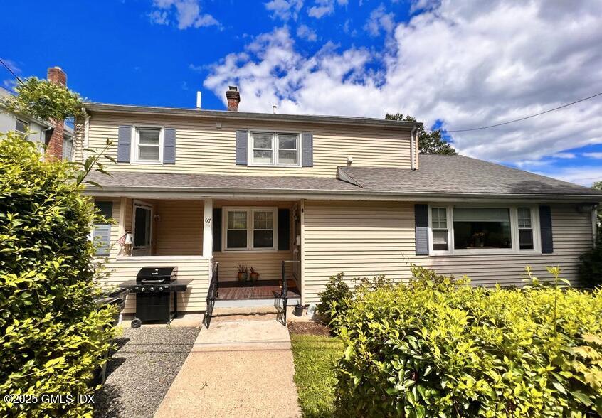 Cos Cob, Connecticut 06807, United States, 3 Bedrooms Bedrooms, ,1 BathroomBathrooms,Residential,Active,123508