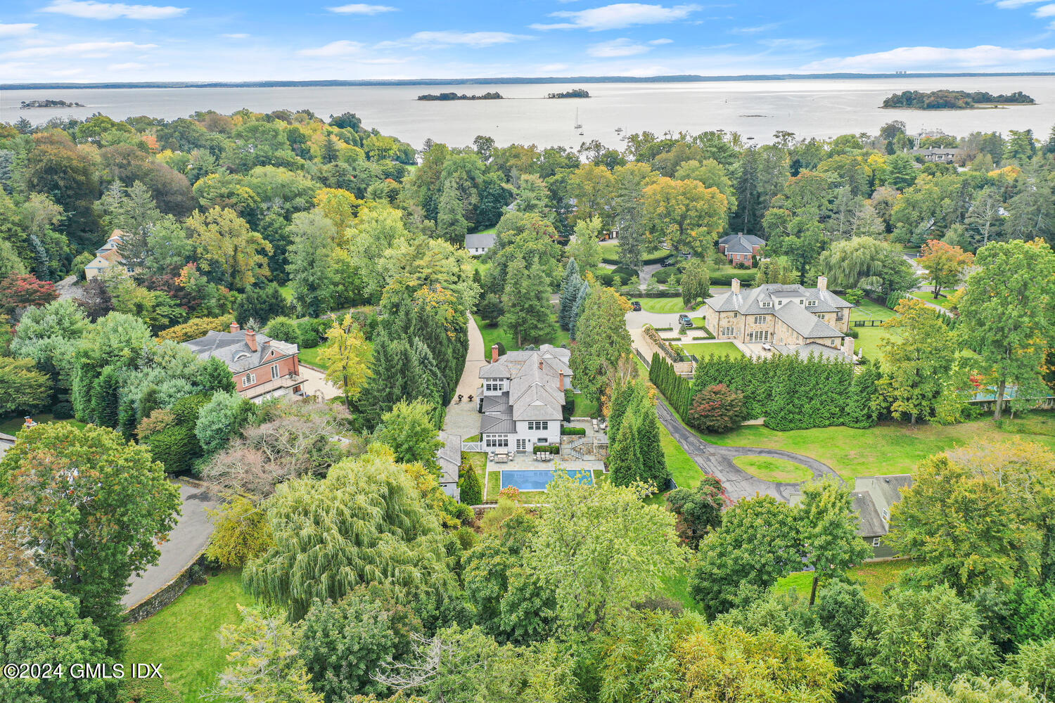 Photo 1 of 29 Field Point Drive, Greenwich, Connecticut, $7,950,000, Web #: 120562