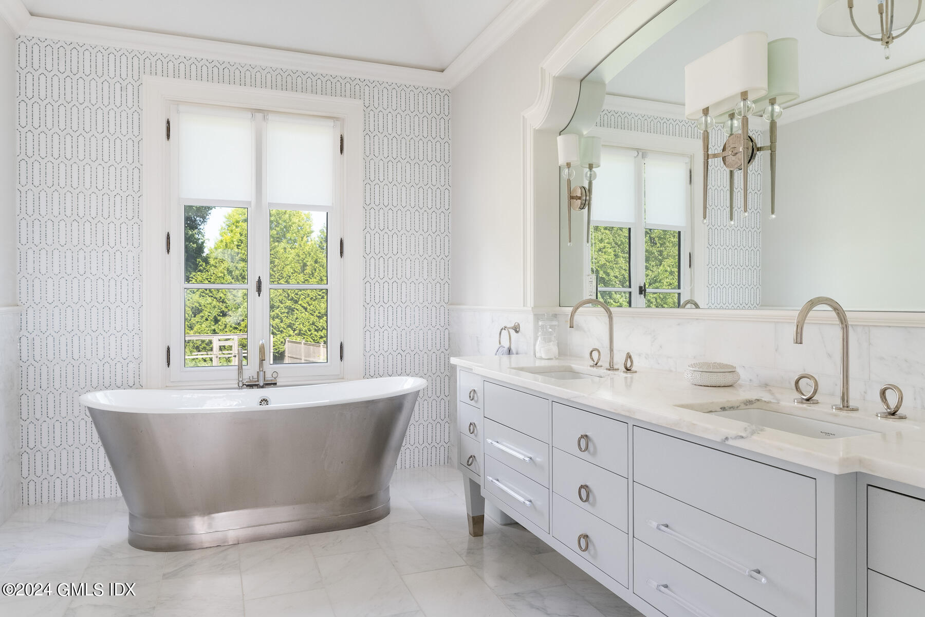 Riverside, Connecticut 06878, United States, 6 Bedrooms Bedrooms, ,8 BathroomsBathrooms,Residential,Active,13396