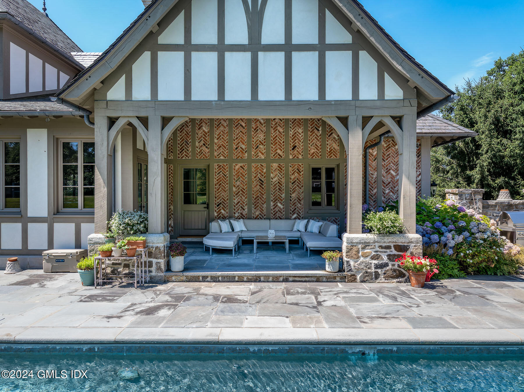 Riverside, Connecticut 06878, United States, 6 Bedrooms Bedrooms, ,8 BathroomsBathrooms,Residential,Active,13396