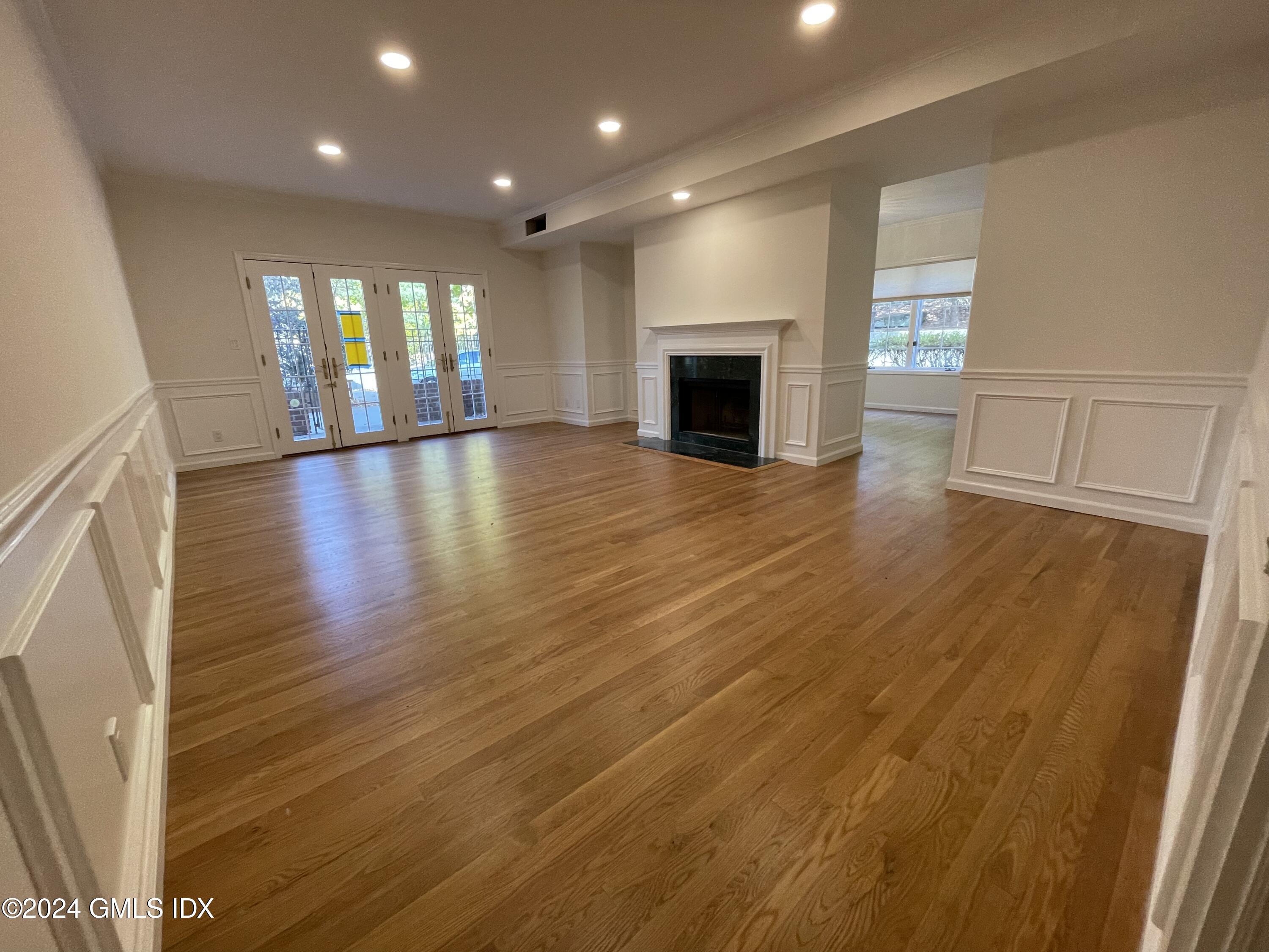 Rental Property at 33 Lafayette Court, Greenwich, Connecticut - Bedrooms: 3 
Bathrooms: 3  - $7,800 MO.