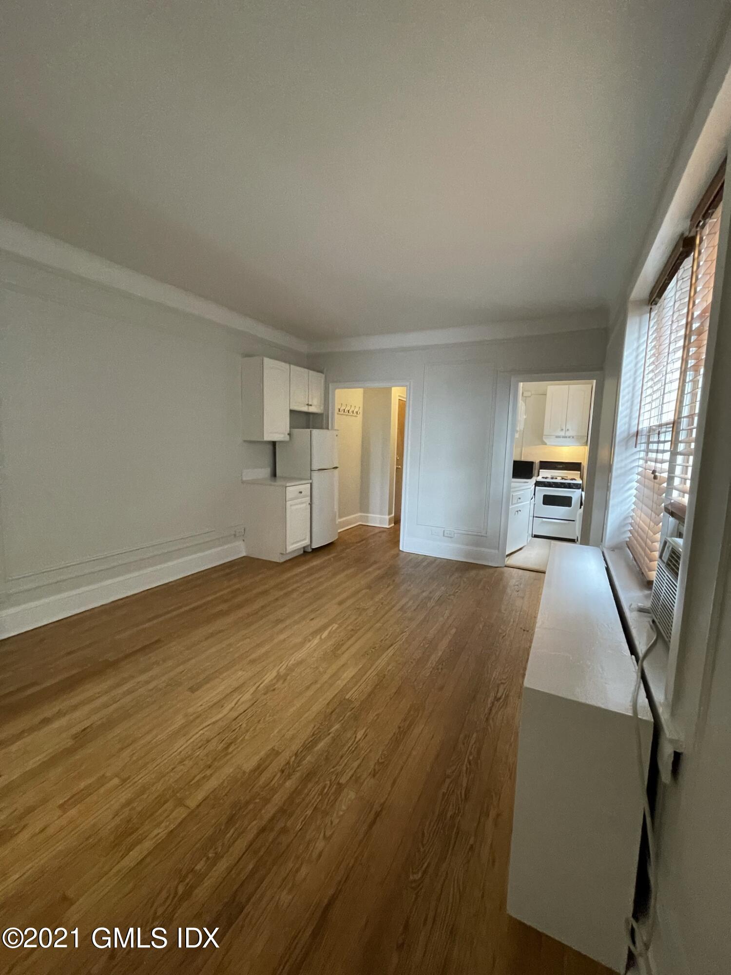 Greenwich, Connecticut 06830, United States, 1 Bedroom Bedrooms, ,1 BathroomBathrooms,Residential,Active,244119